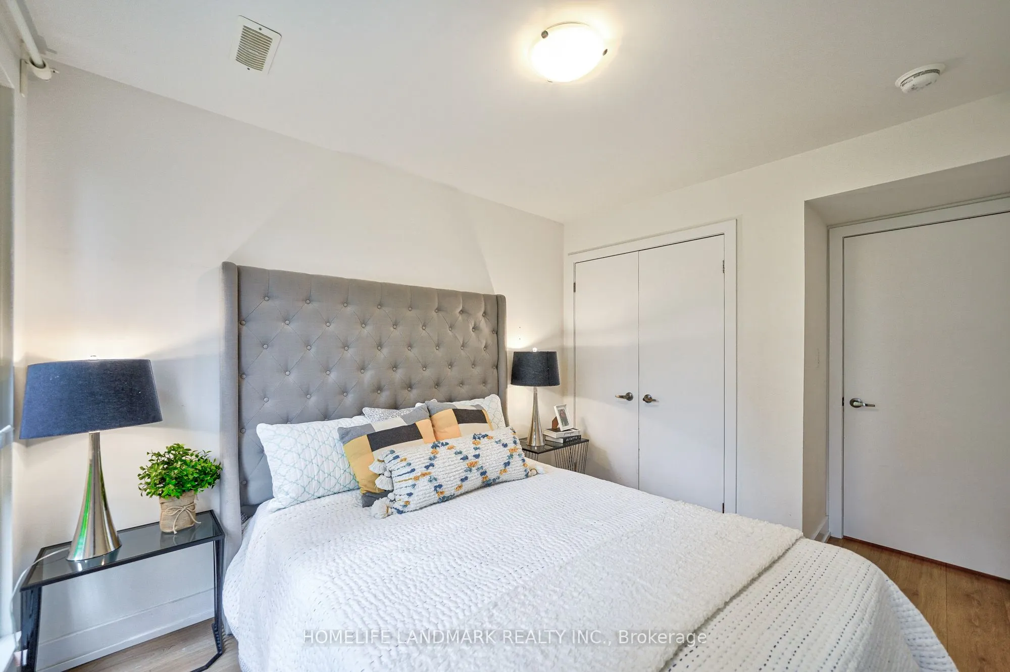 128 Fairview Mall Drive, #107