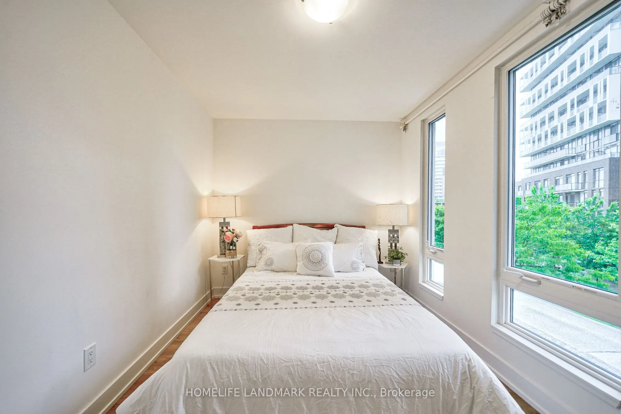 128 Fairview Mall Drive, #107