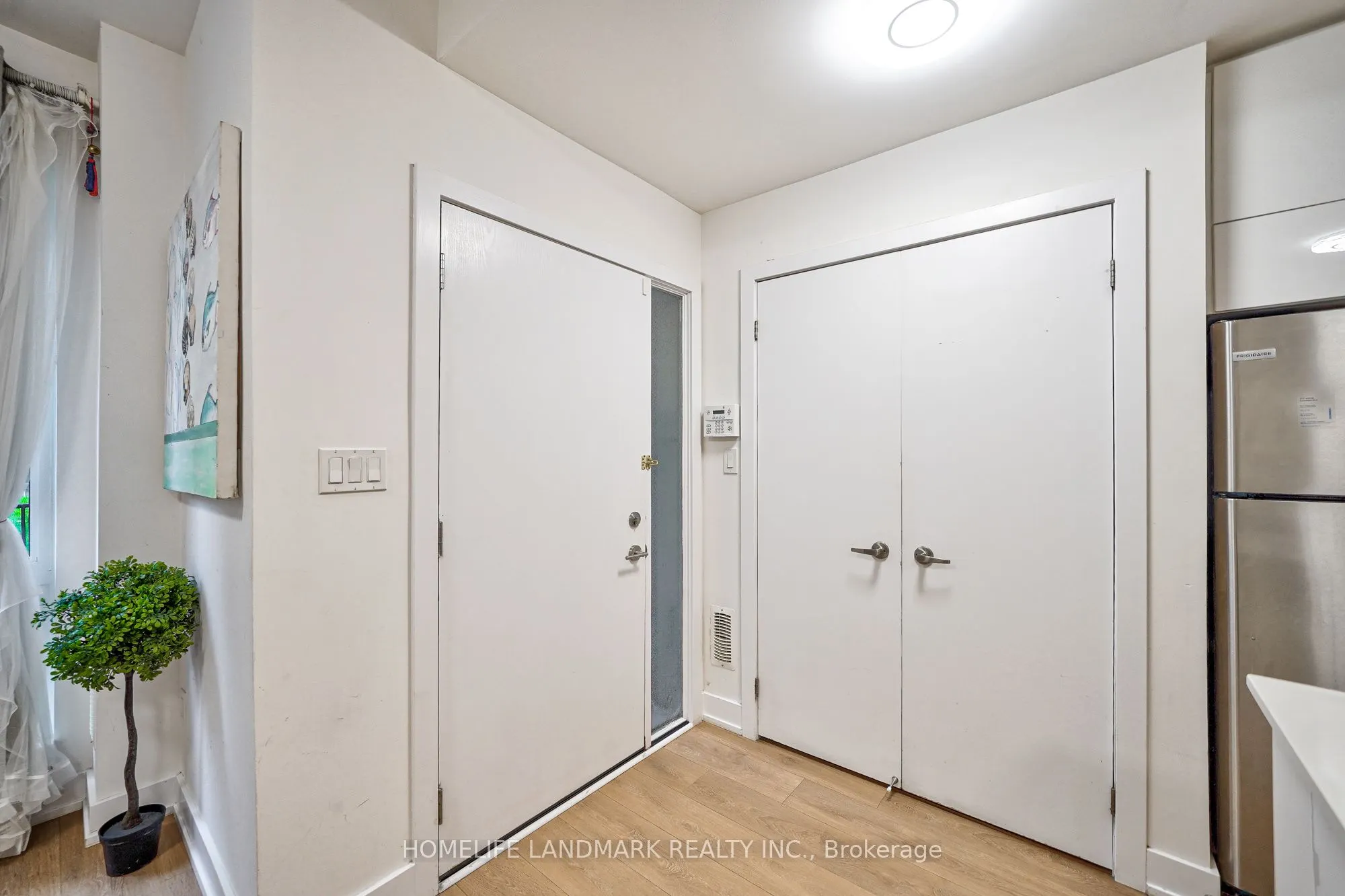 128 Fairview Mall Drive, #107