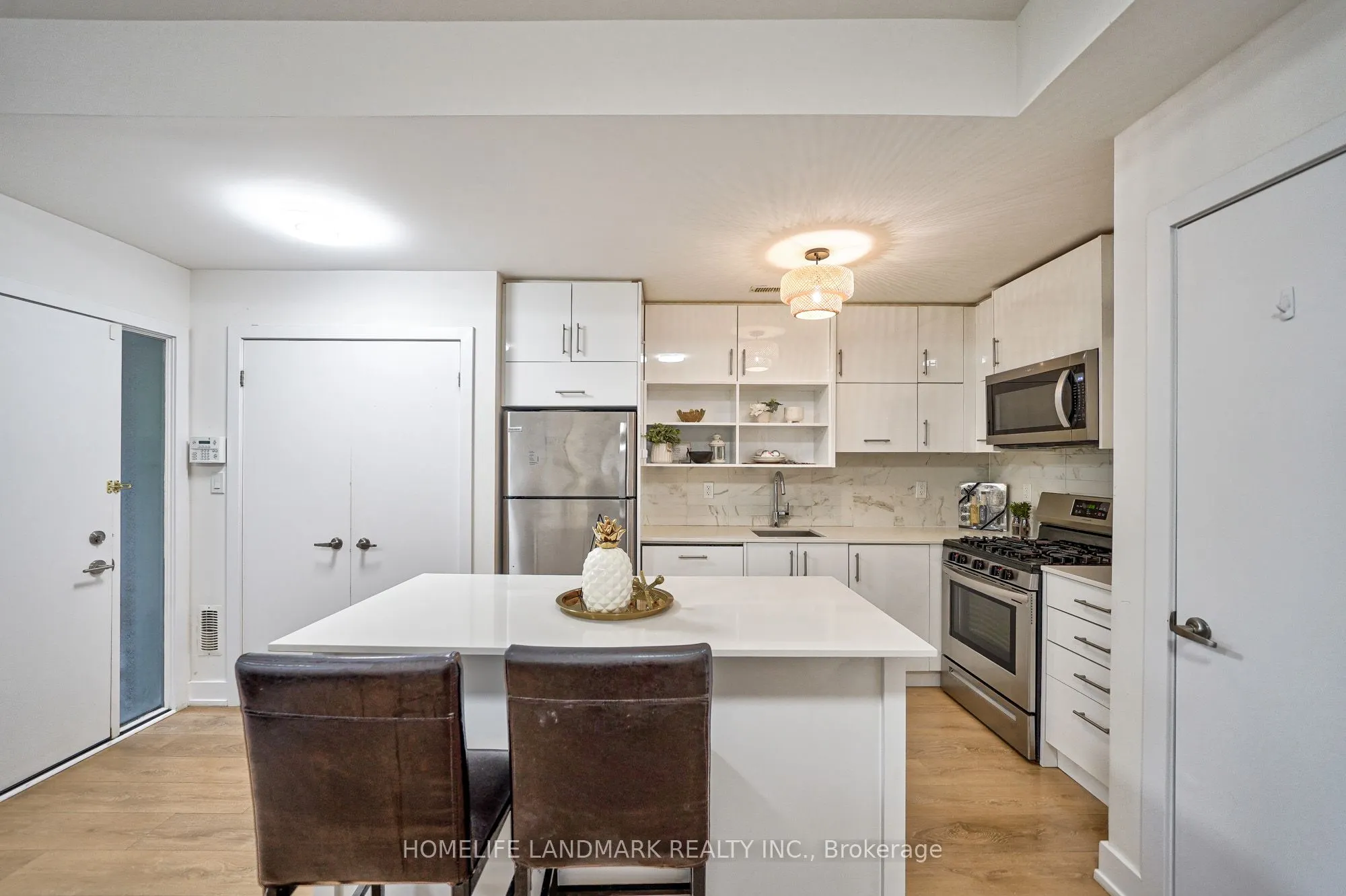 128 Fairview Mall Drive, #107