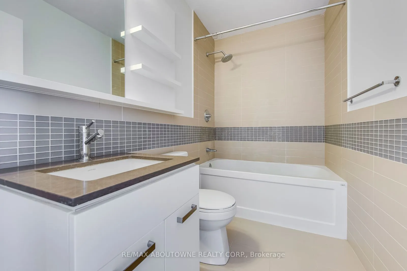 295 Adelaide Street W, #3003