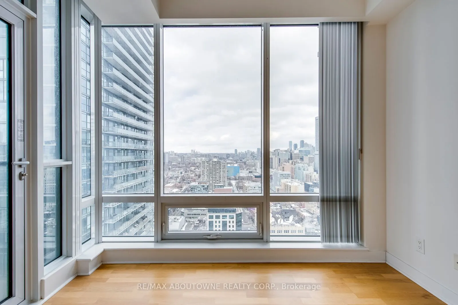 295 Adelaide Street W, #3003