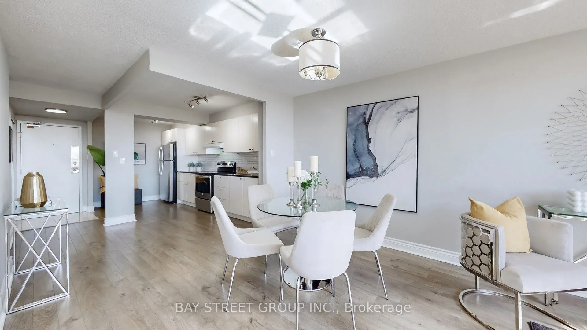 45 Sunrise Avenue, #711