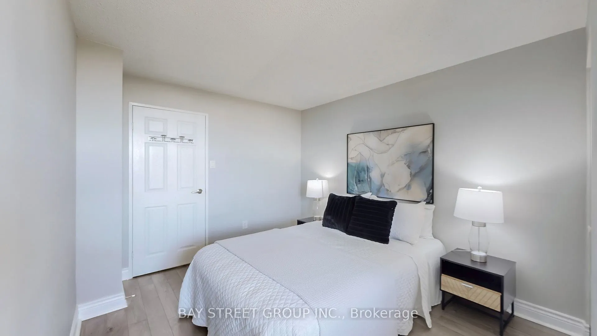 45 Sunrise Avenue, #711