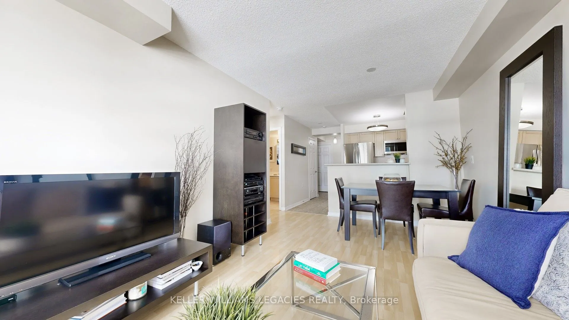 28 Olive Avenue, #LPH01