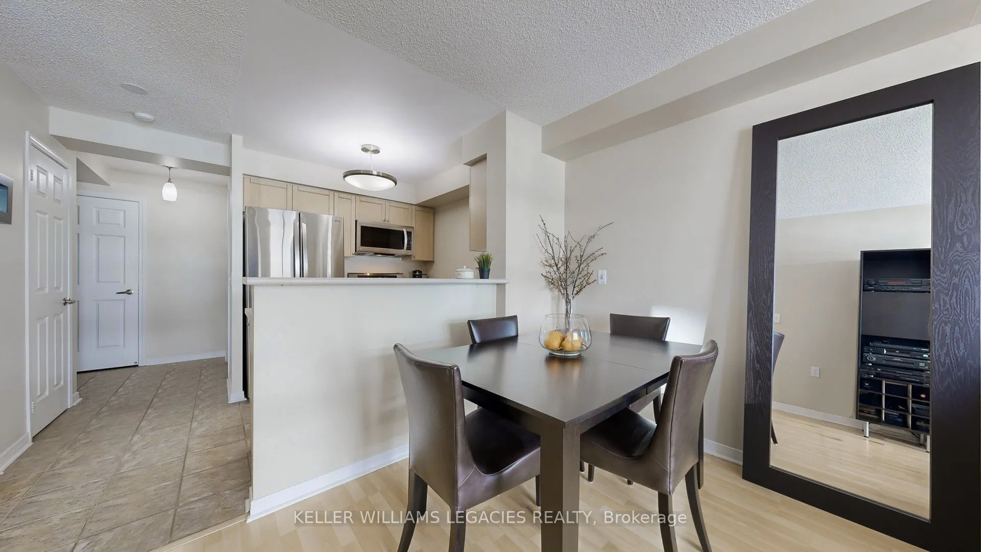 28 Olive Avenue, #LPH01