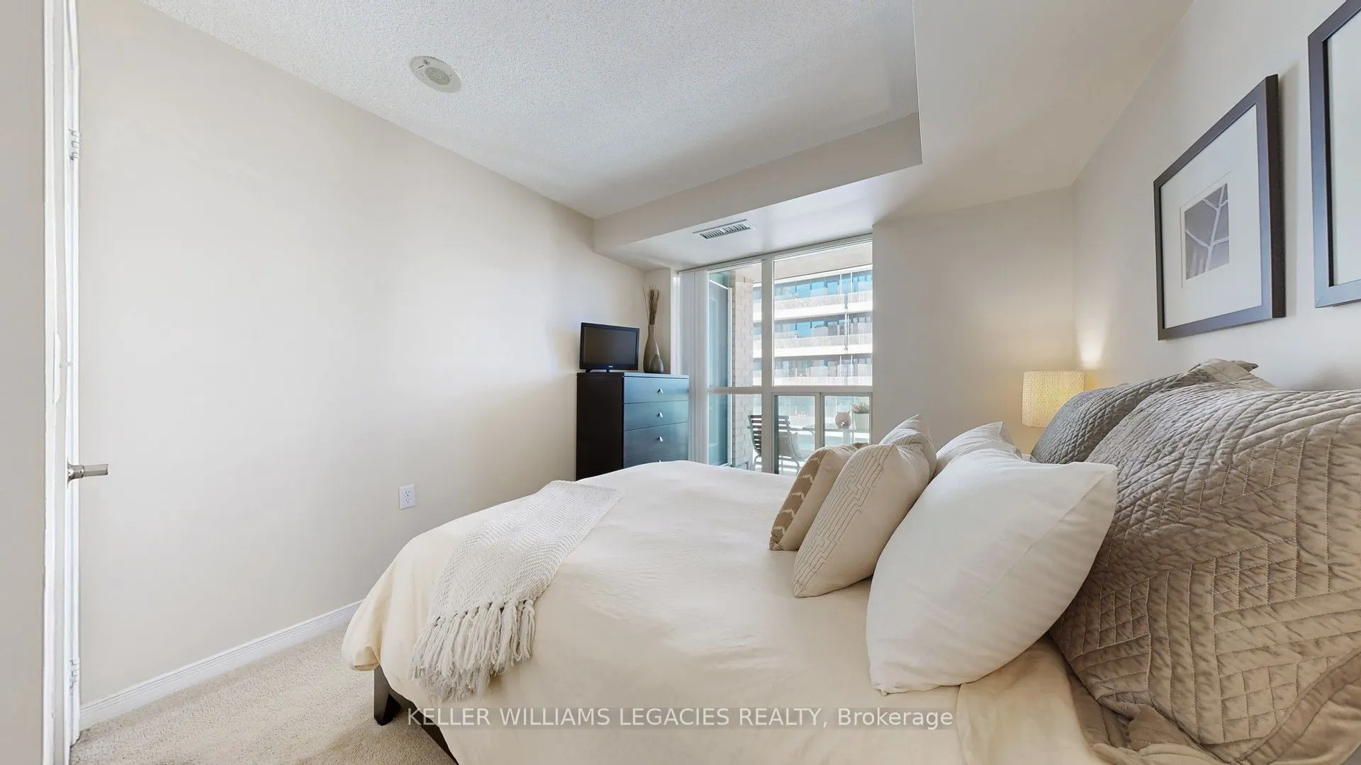 28 Olive Avenue, #LPH01