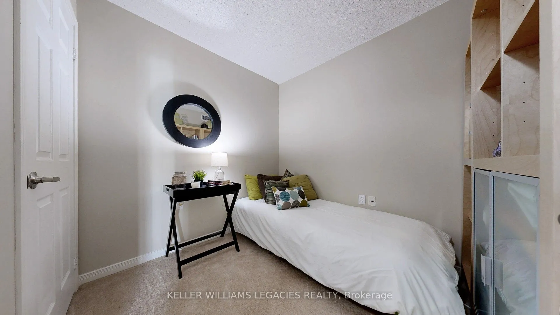 28 Olive Avenue, #LPH01