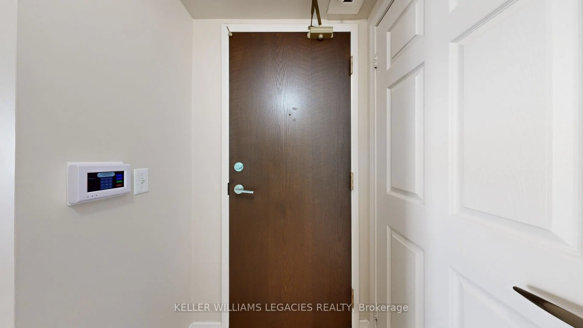 28 Olive Avenue, #LPH01