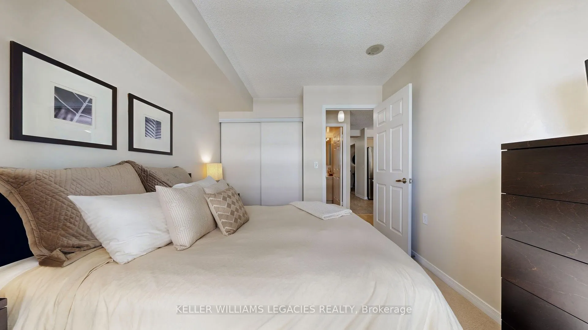 28 Olive Avenue, #LPH01