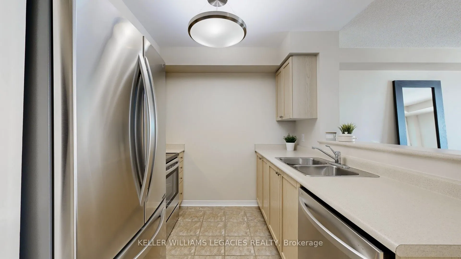 28 Olive Avenue, #LPH01