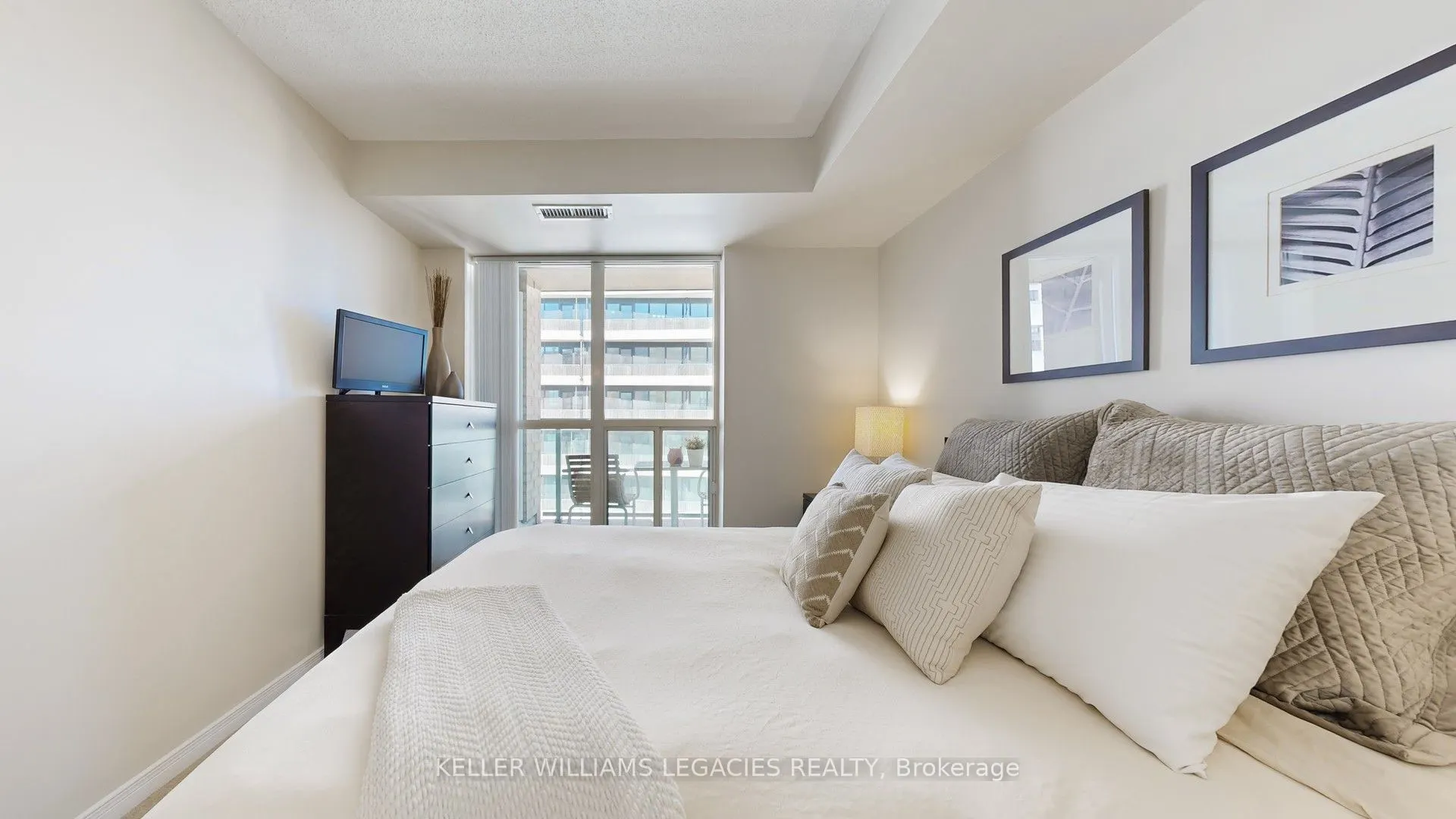 28 Olive Avenue, #LPH01