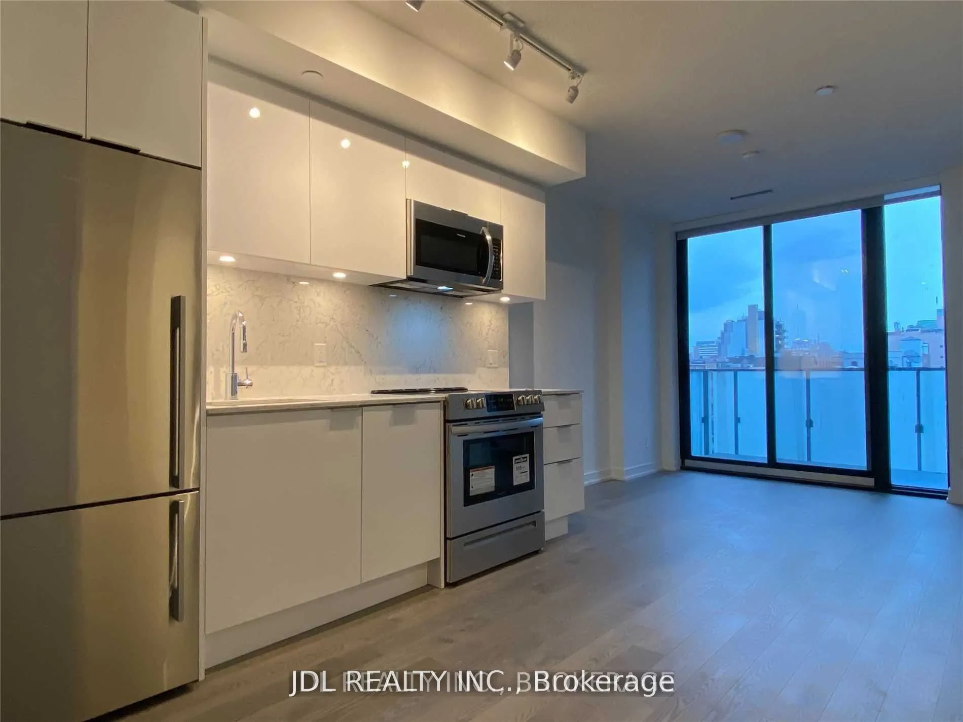 25 Richmond Street E, #403