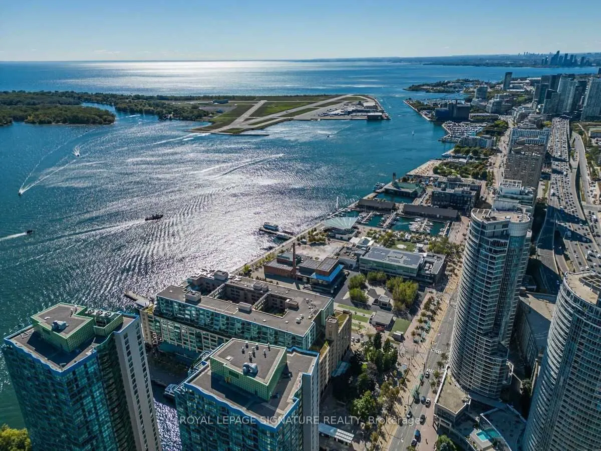 33 Harbour Square, #2816
