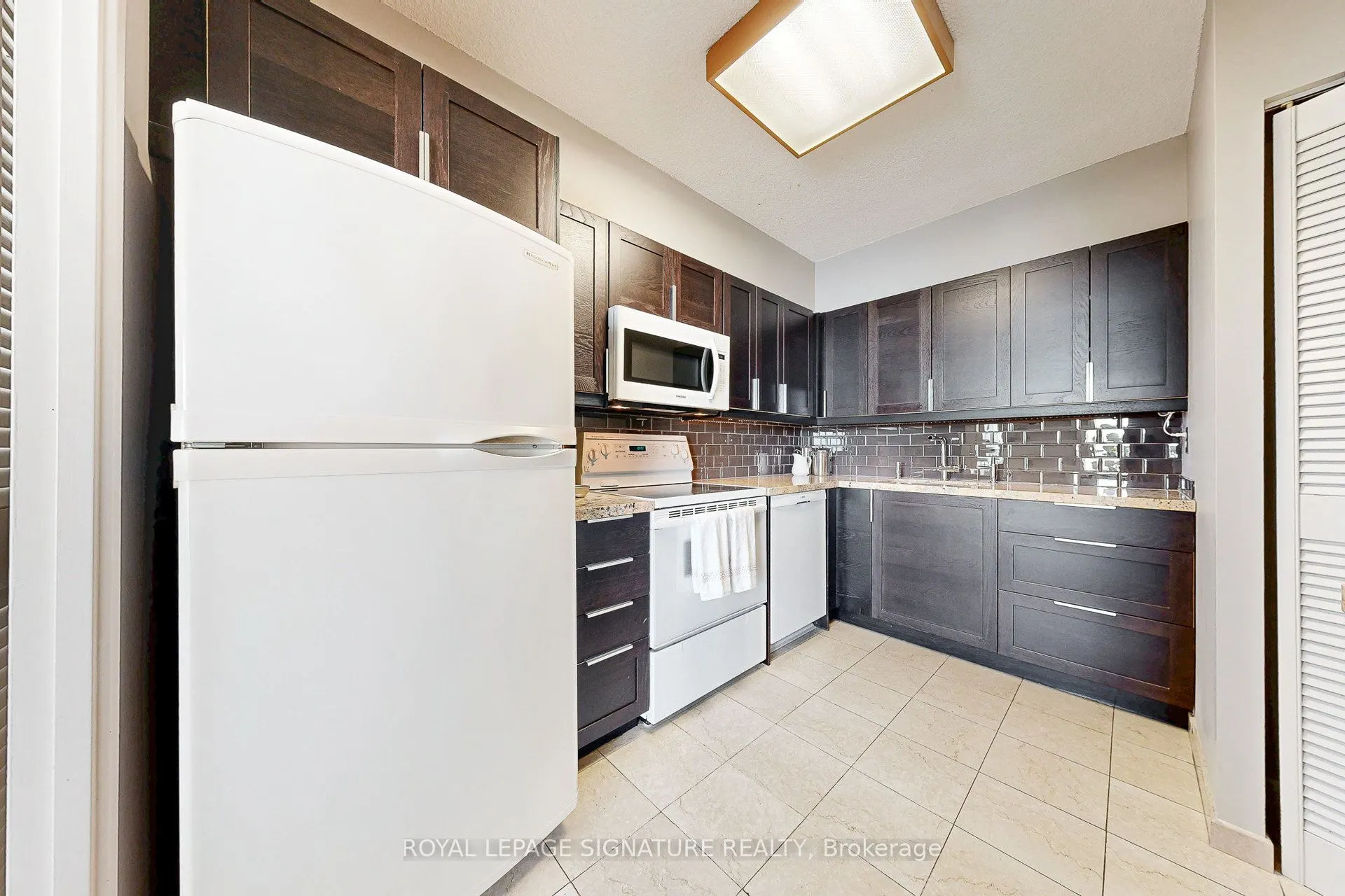 33 Harbour Square, #2816