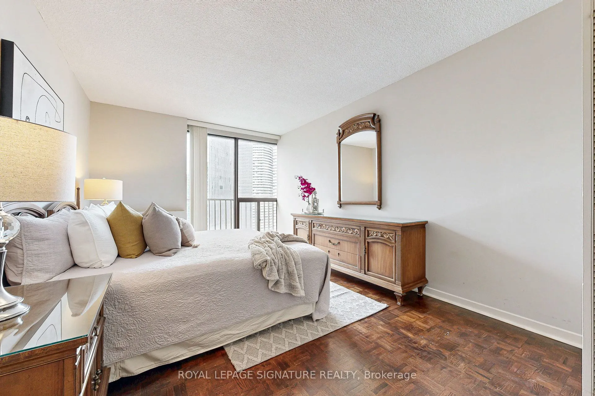 33 Harbour Square, #2816