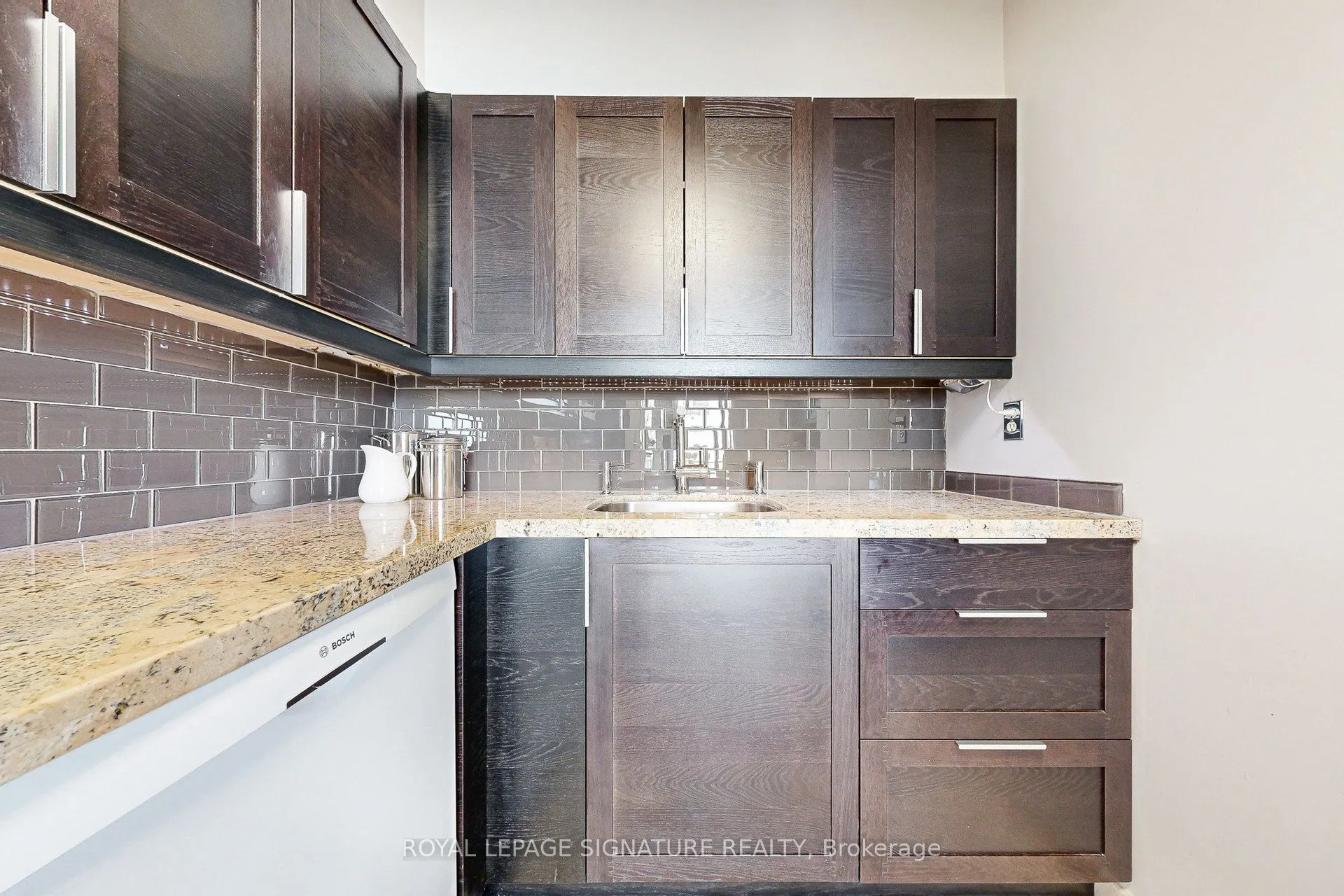 33 Harbour Square, #2816