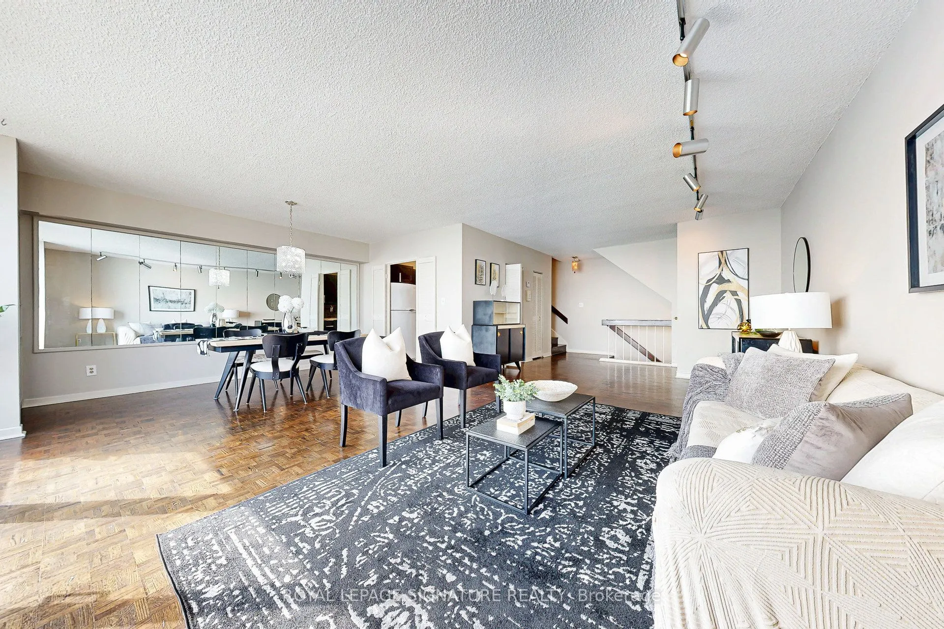 33 Harbour Square, #2816