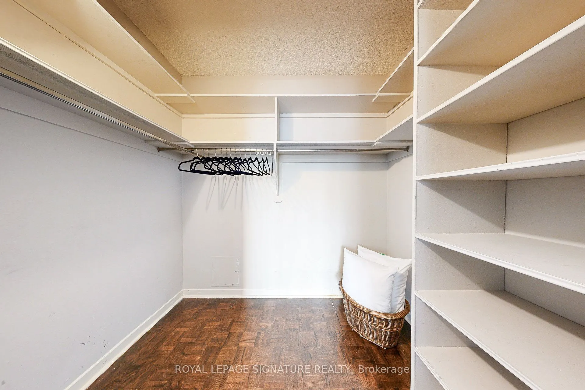 33 Harbour Square, #2816