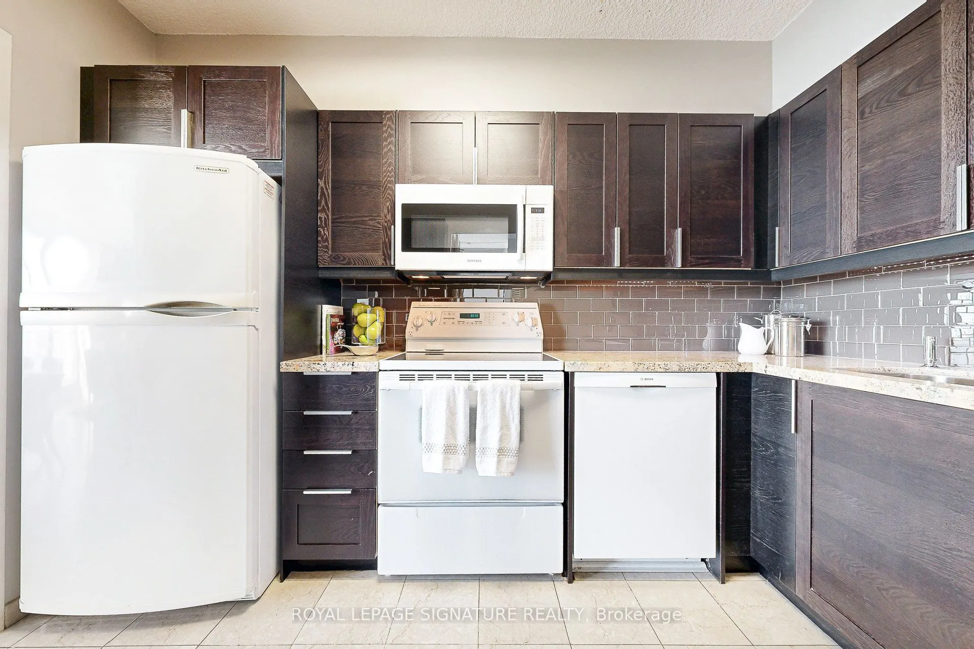 33 Harbour Square, #2816