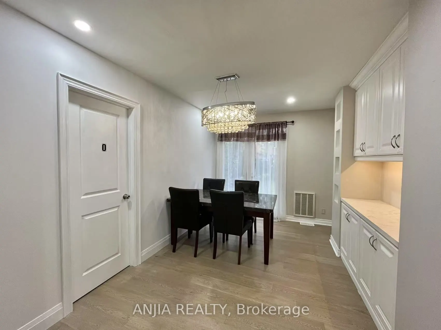 298 Empress Avenue