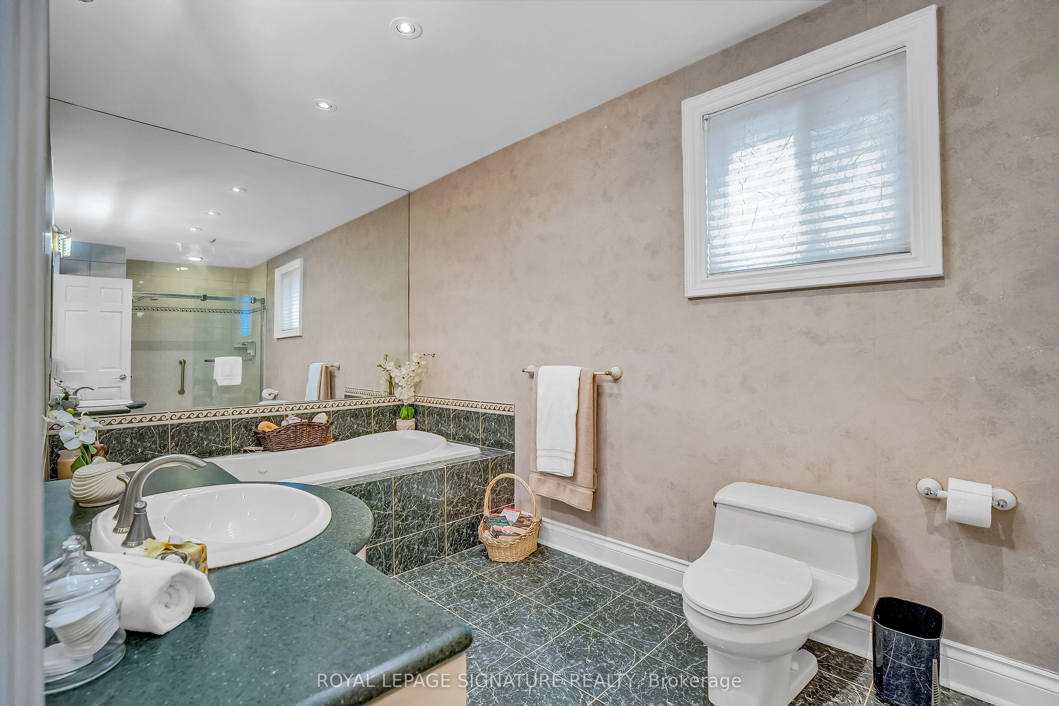 18 Mistflower Road
