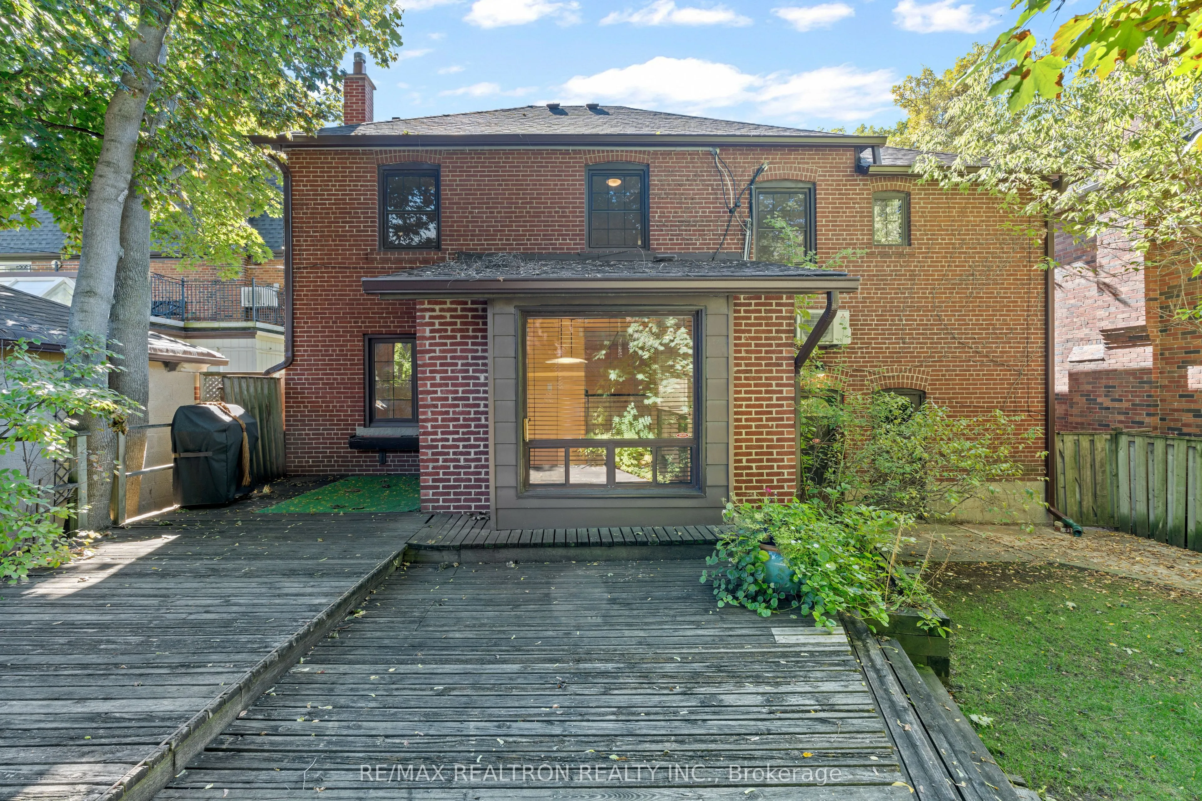 261 Old Forest Hill Road