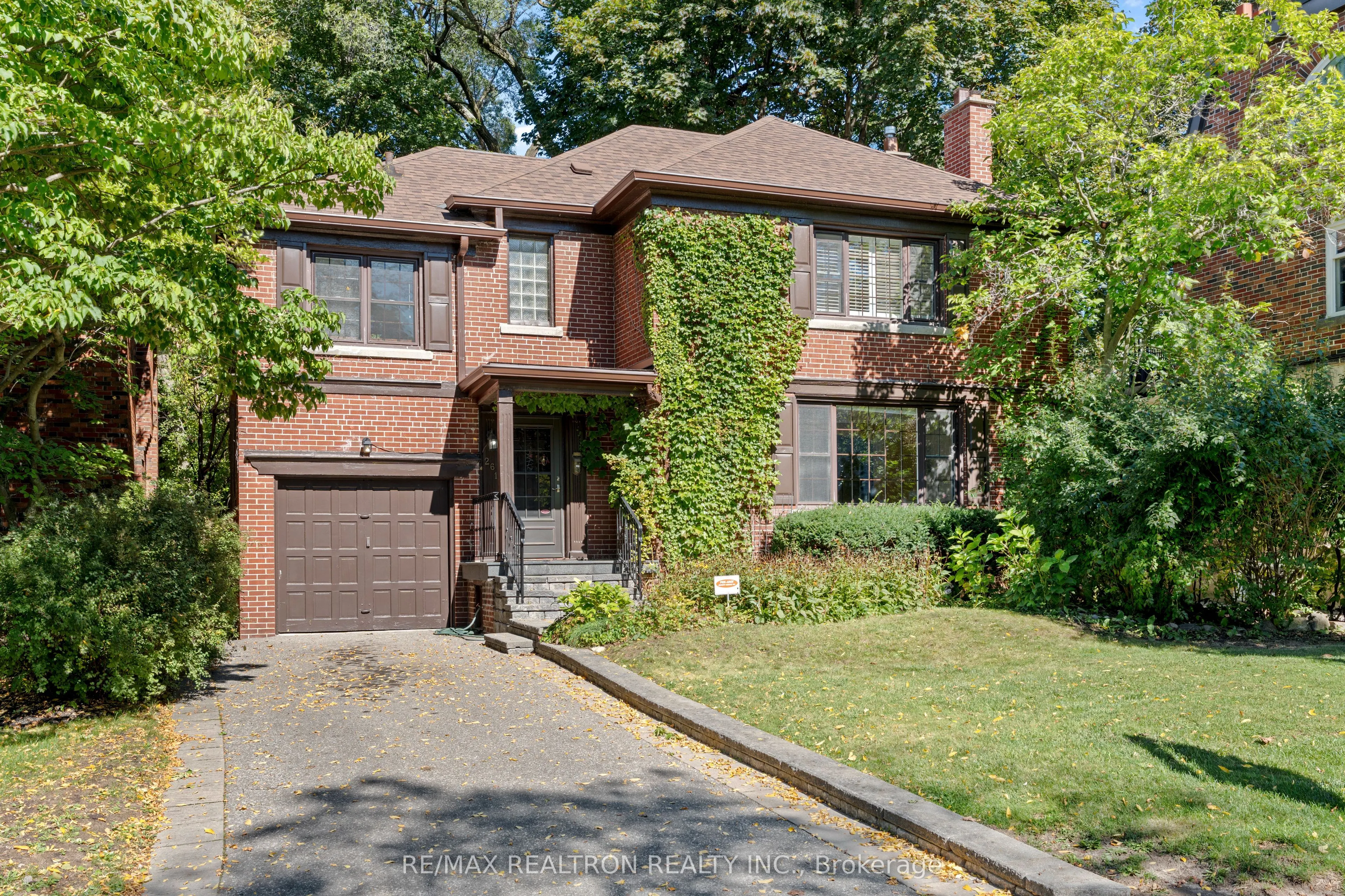 261 Old Forest Hill Road