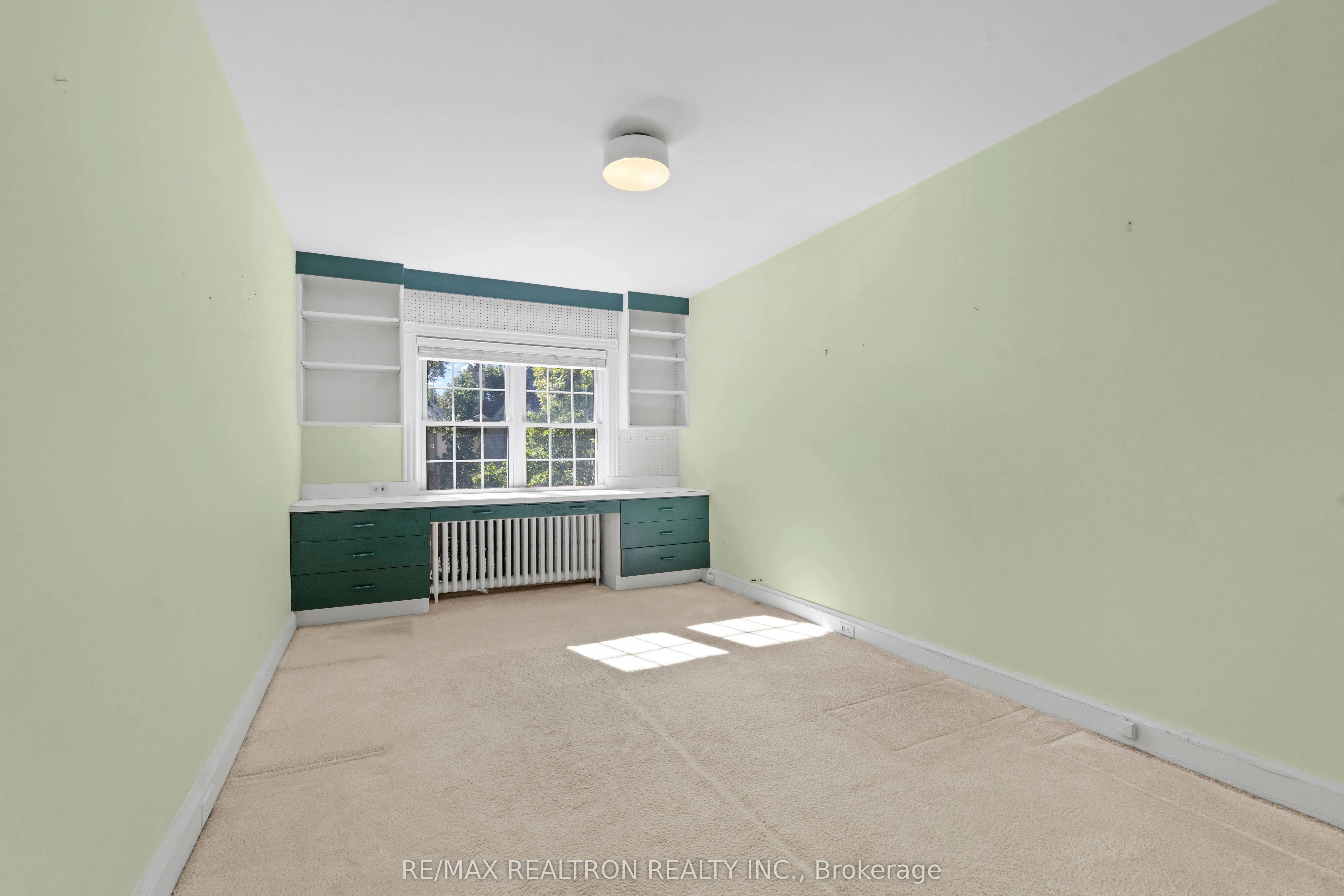 261 Old Forest Hill Road