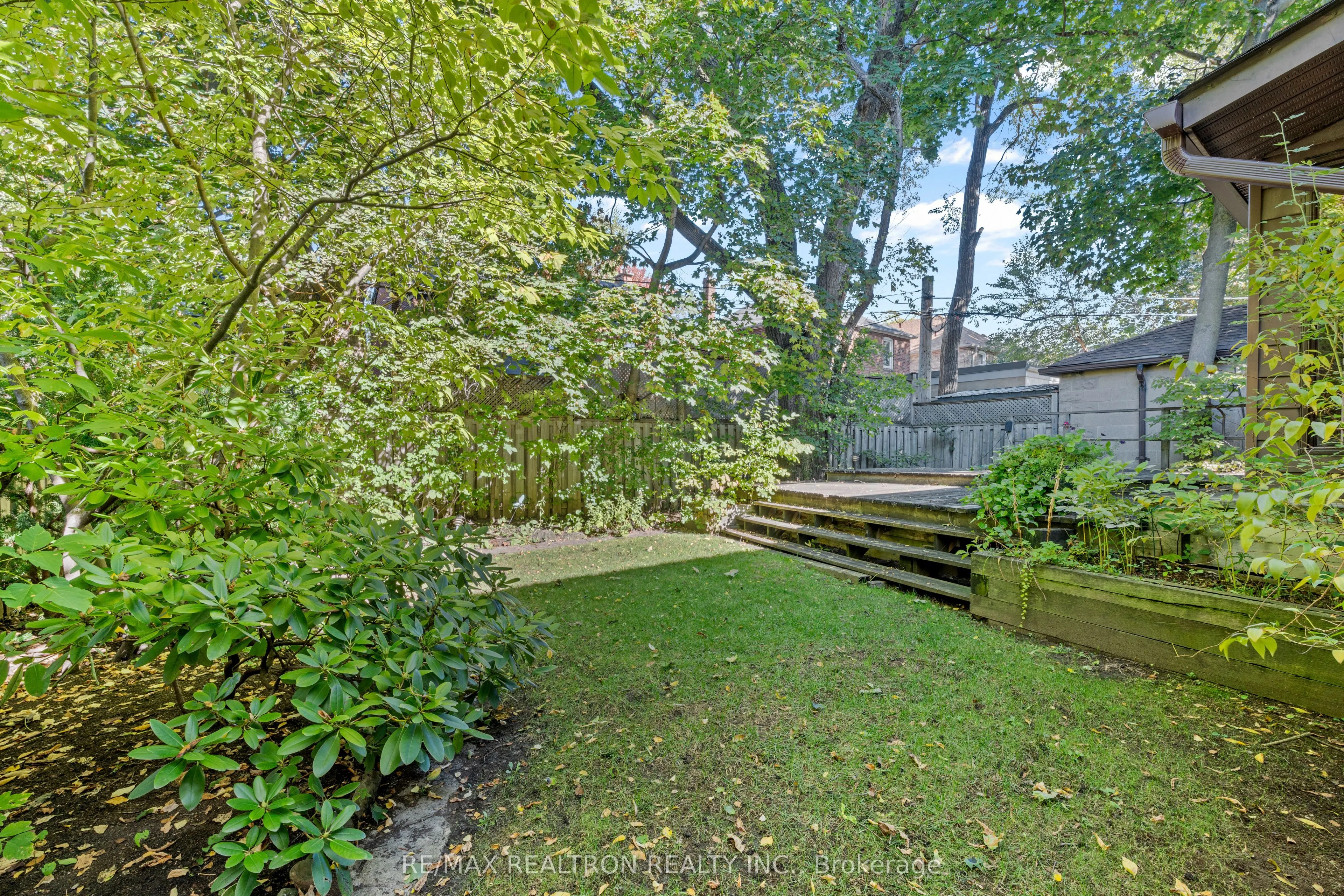 261 Old Forest Hill Road