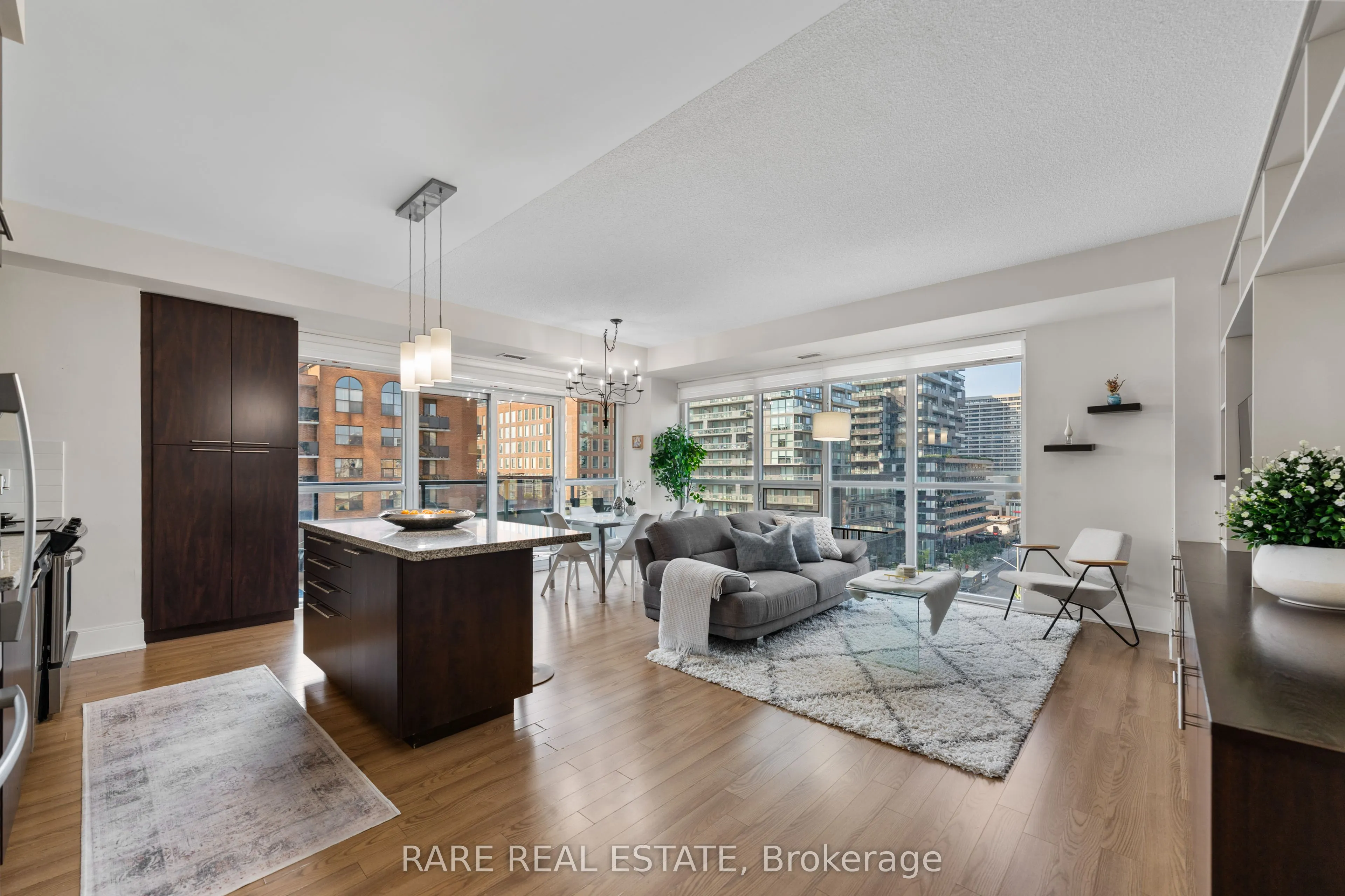 70 Roehampton Avenue, #715