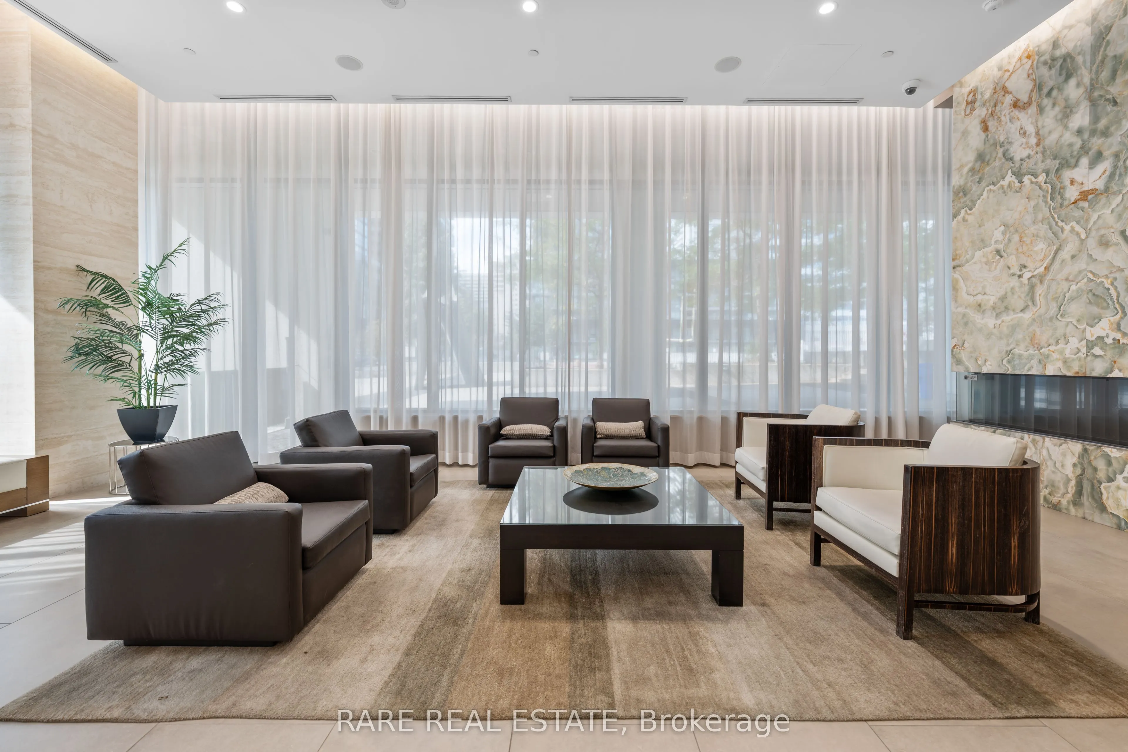 70 Roehampton Avenue, #715