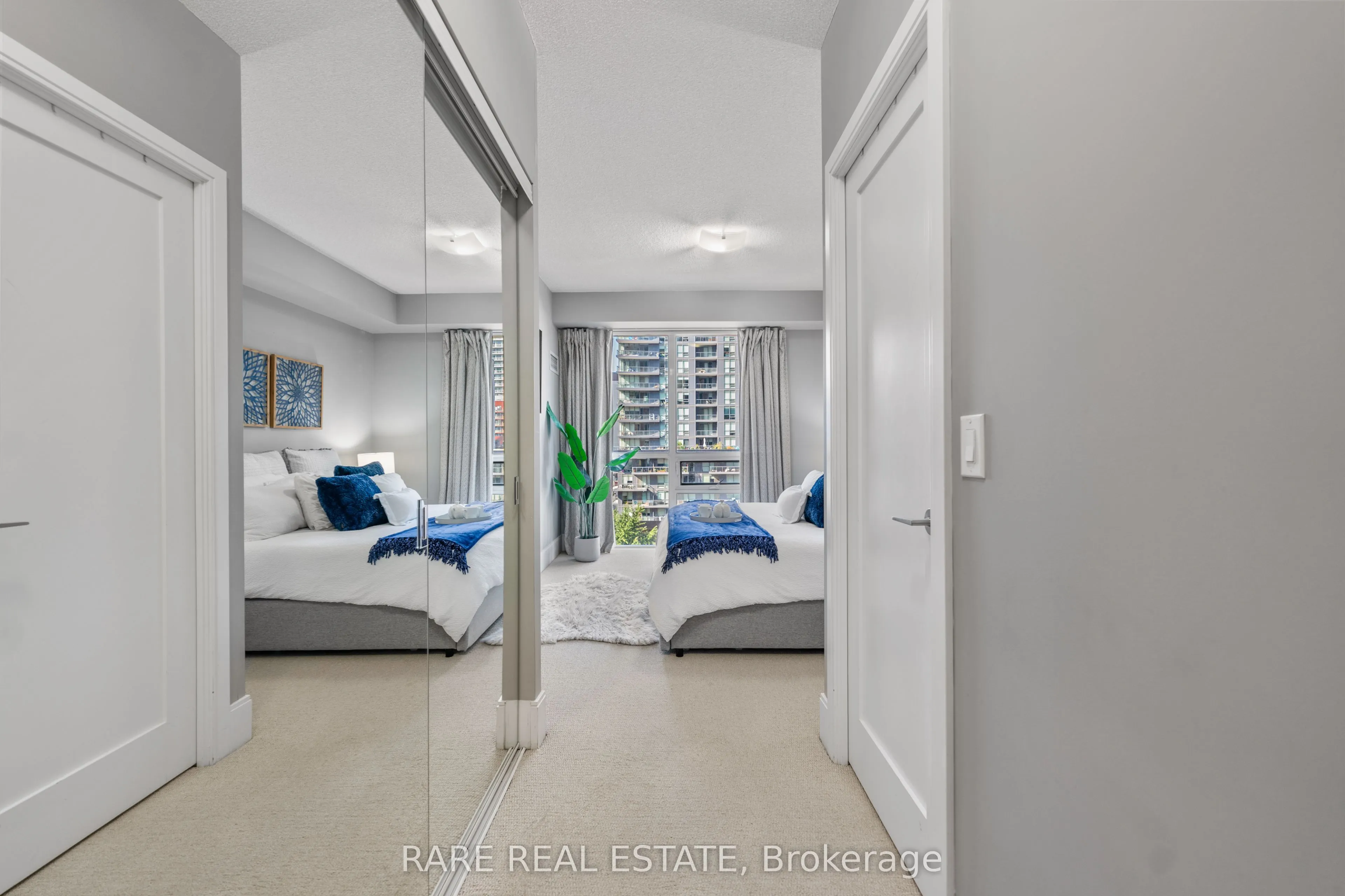 70 Roehampton Avenue, #715