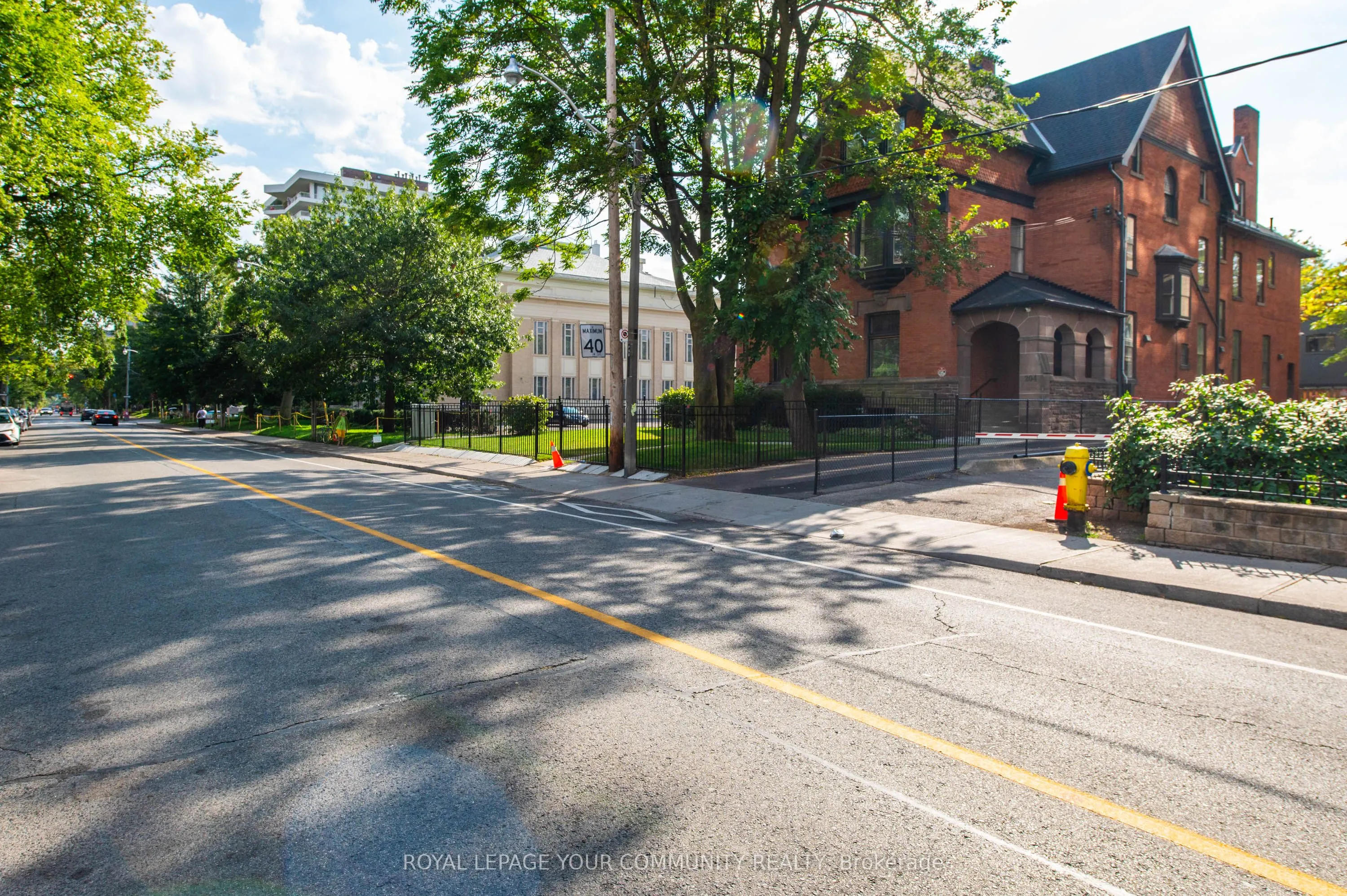 204 St. George Street, #109