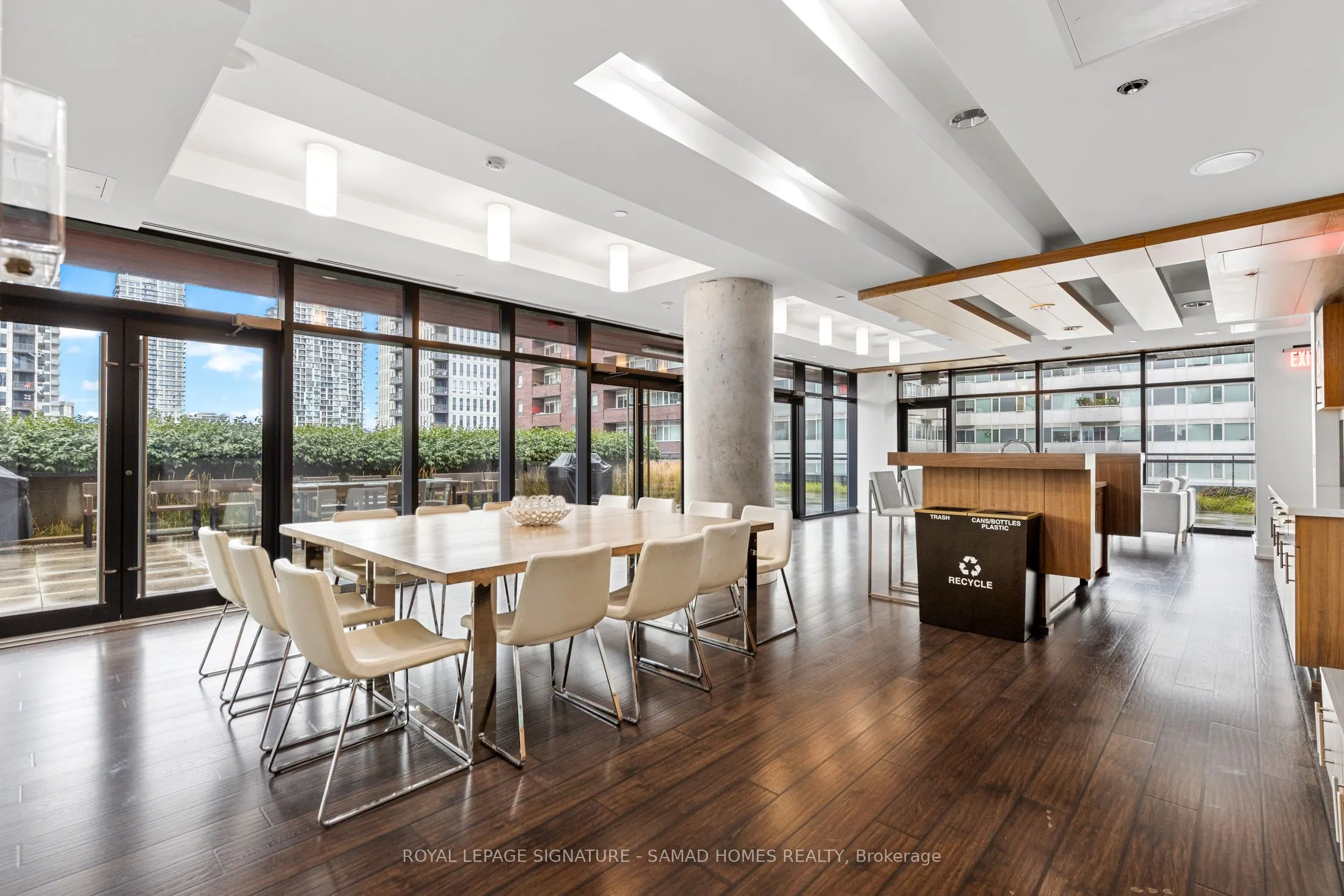 225 Sackville Street, #2401