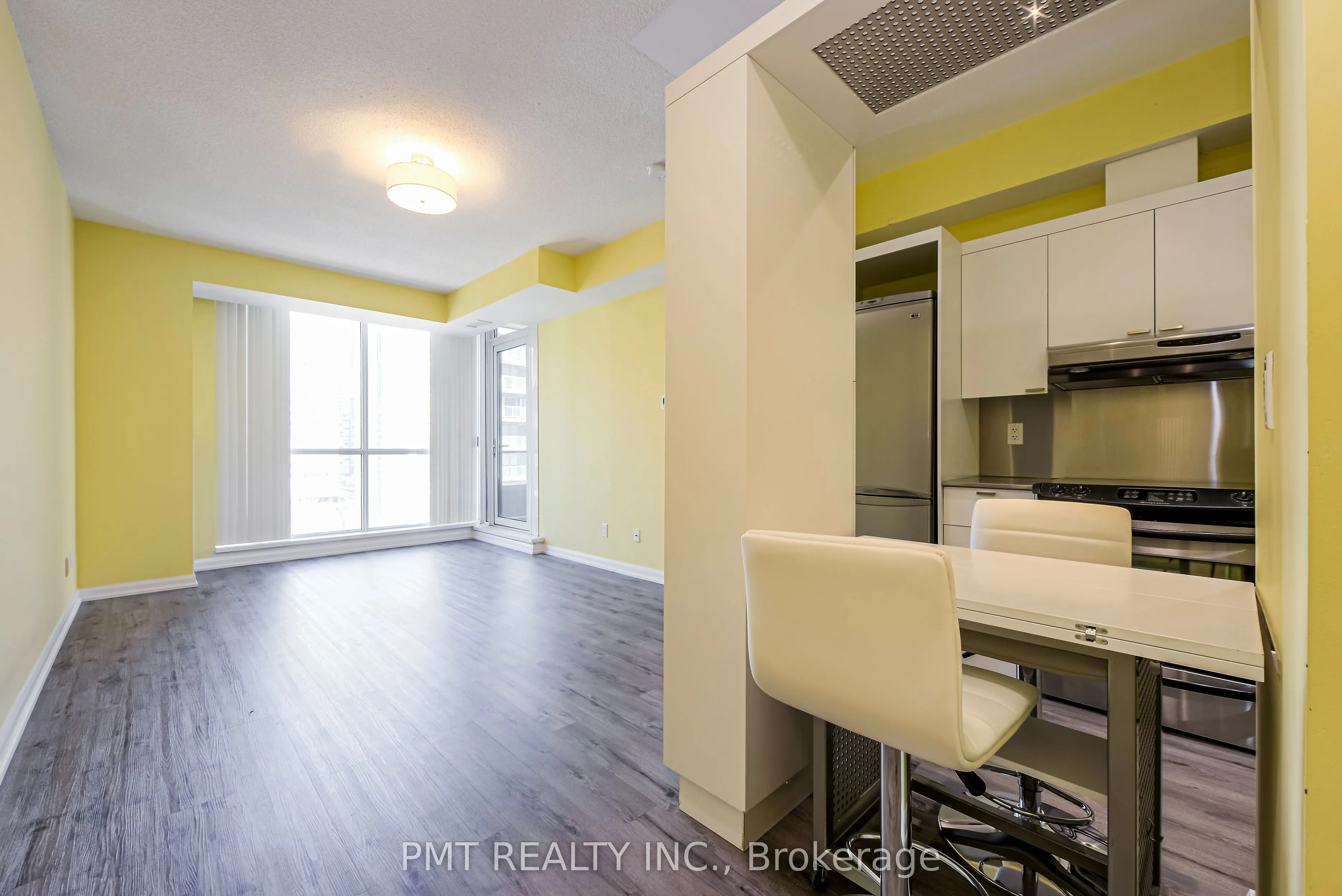 111 Elizabeth Street, #1705