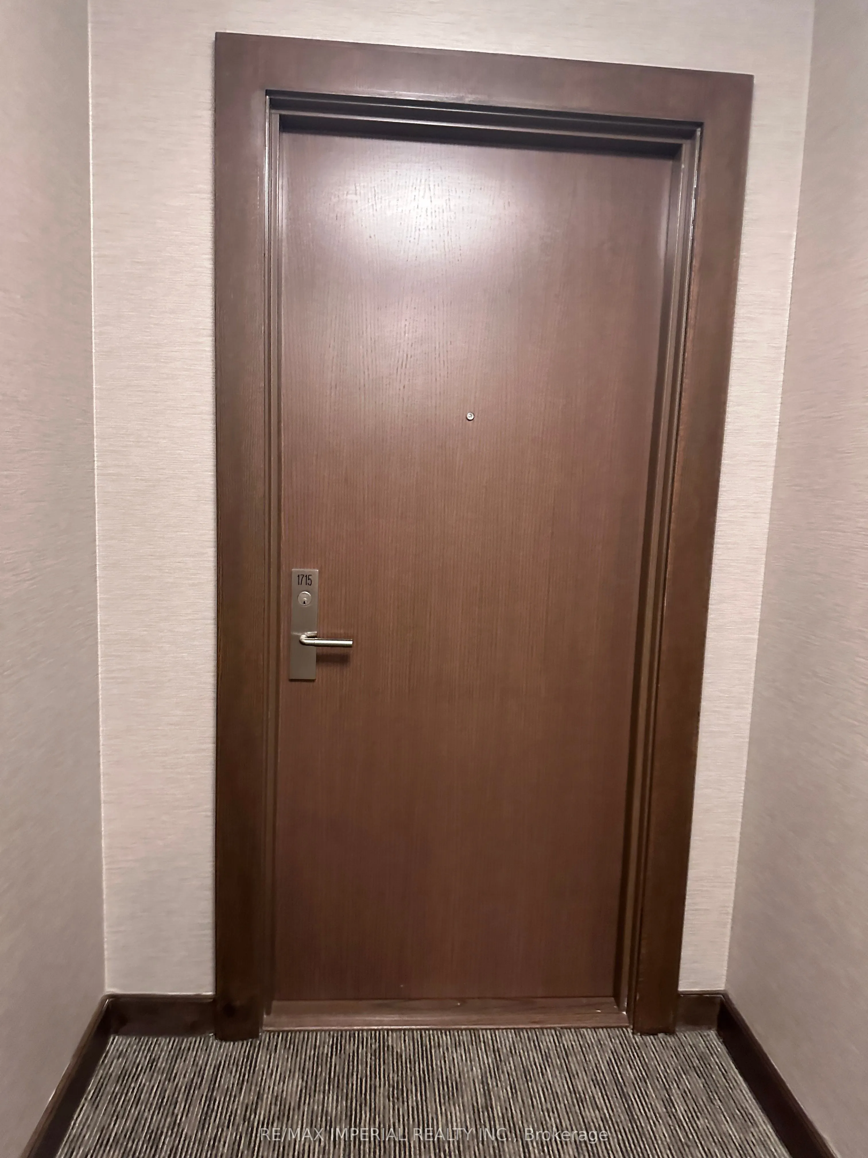 386 Yonge Street, #1715