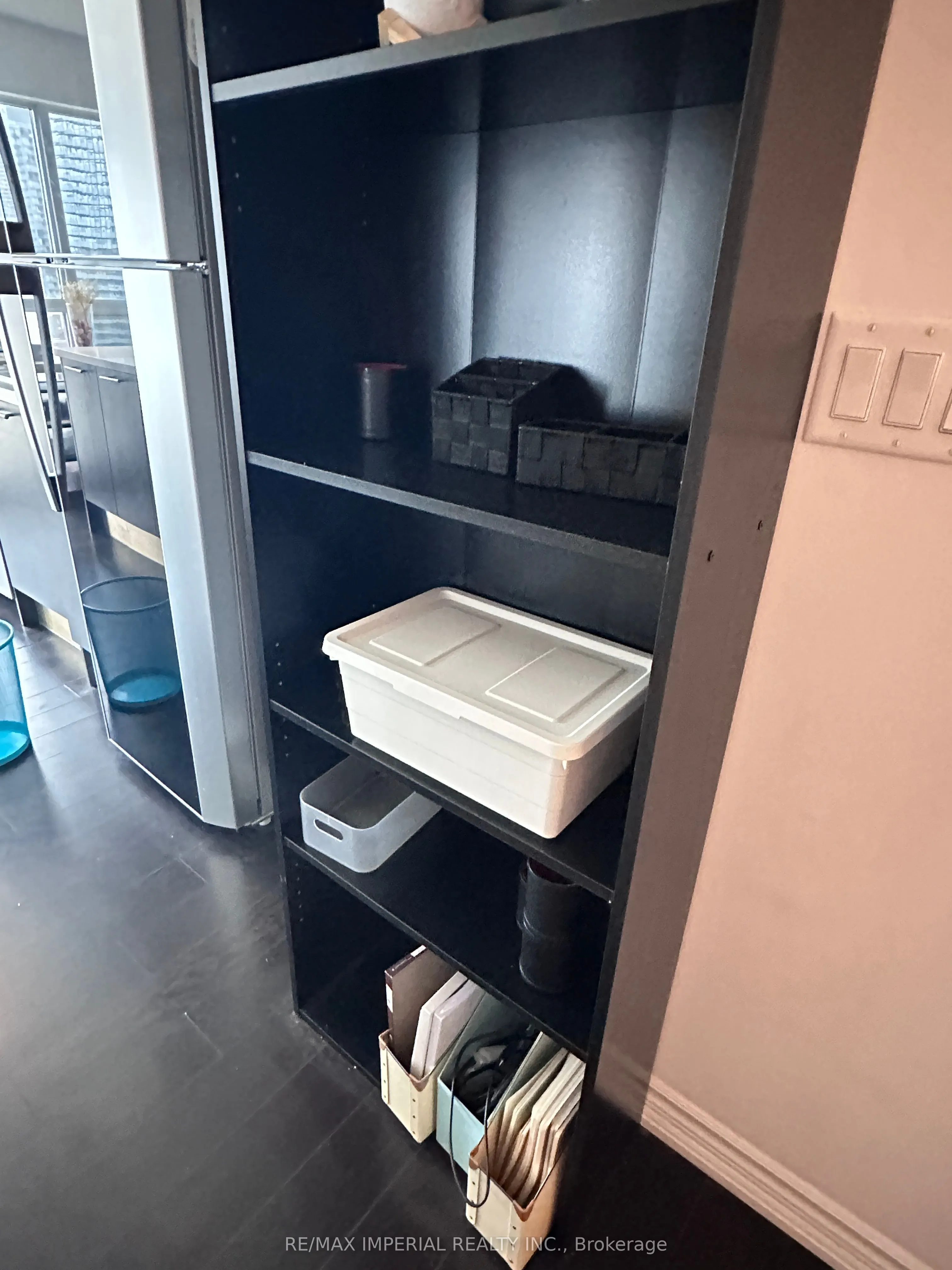 386 Yonge Street, #1715
