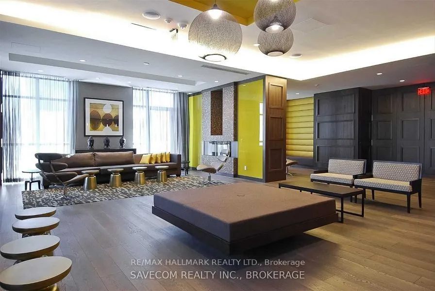 300 Front Street W, #2213