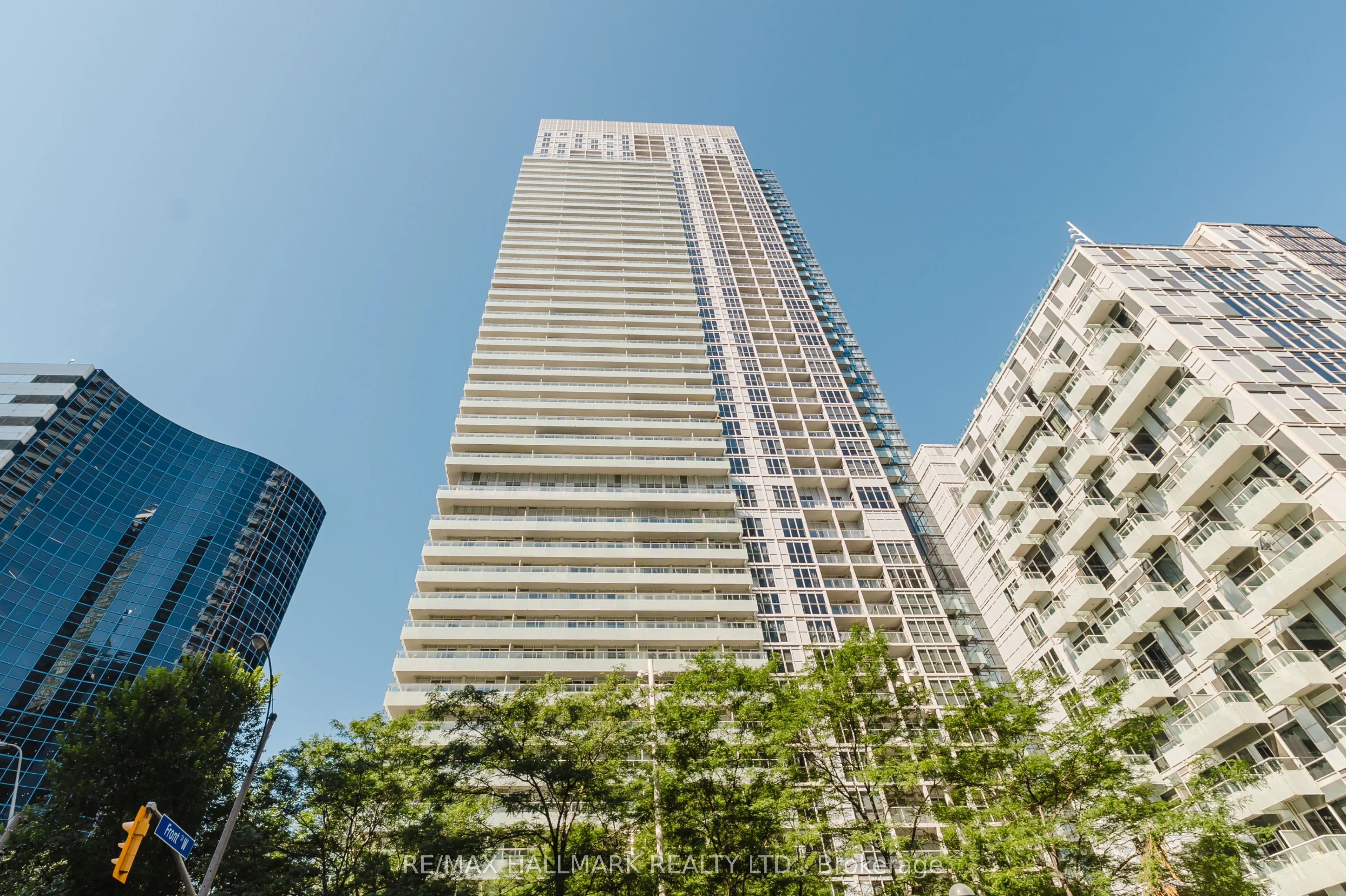 300 Front Street W, #2213