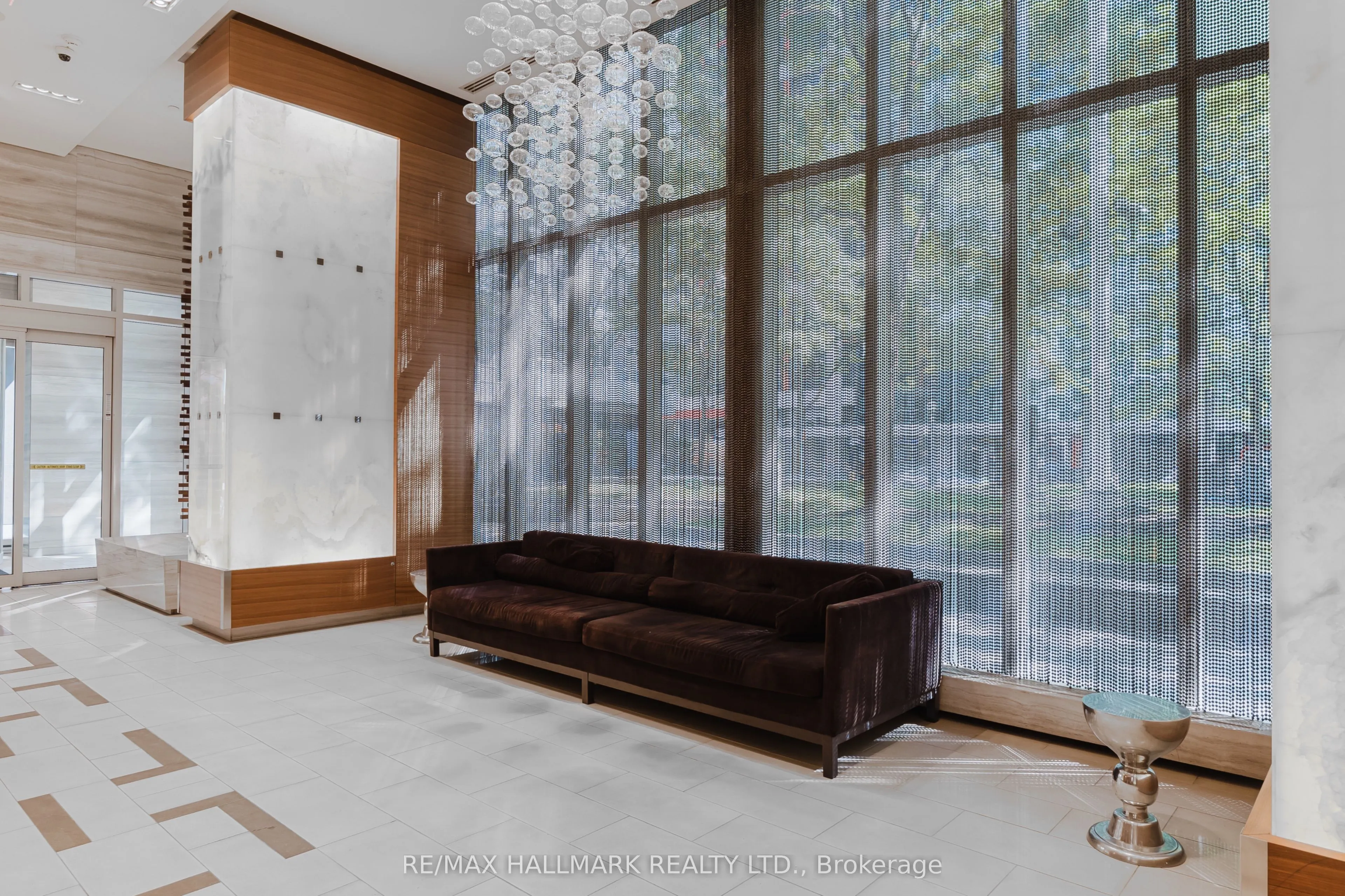 300 Front Street W, #2213