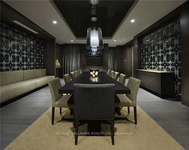 300 Front Street W, #2213