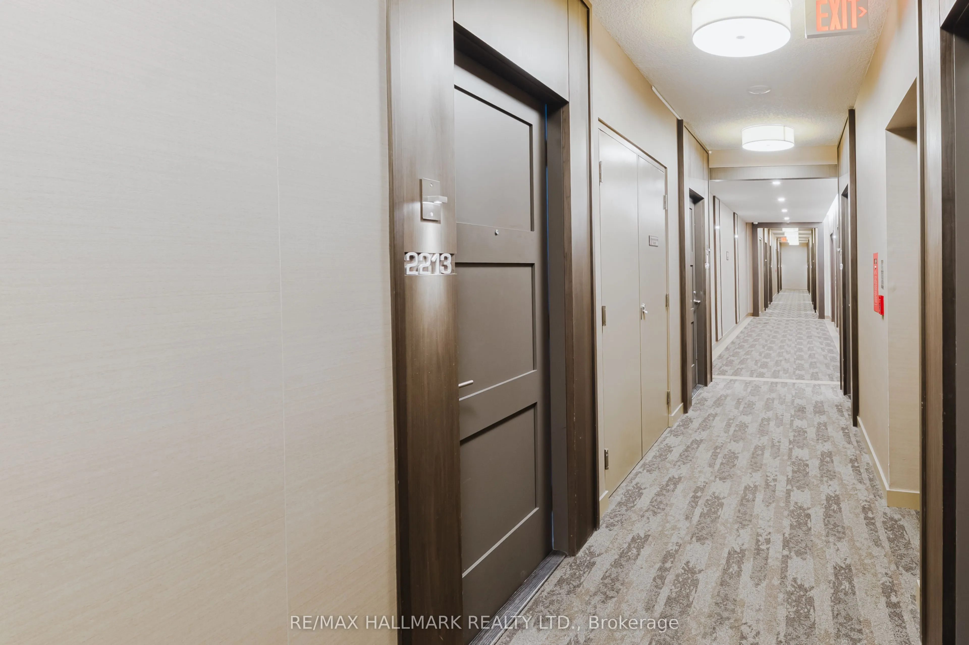 300 Front Street W, #2213