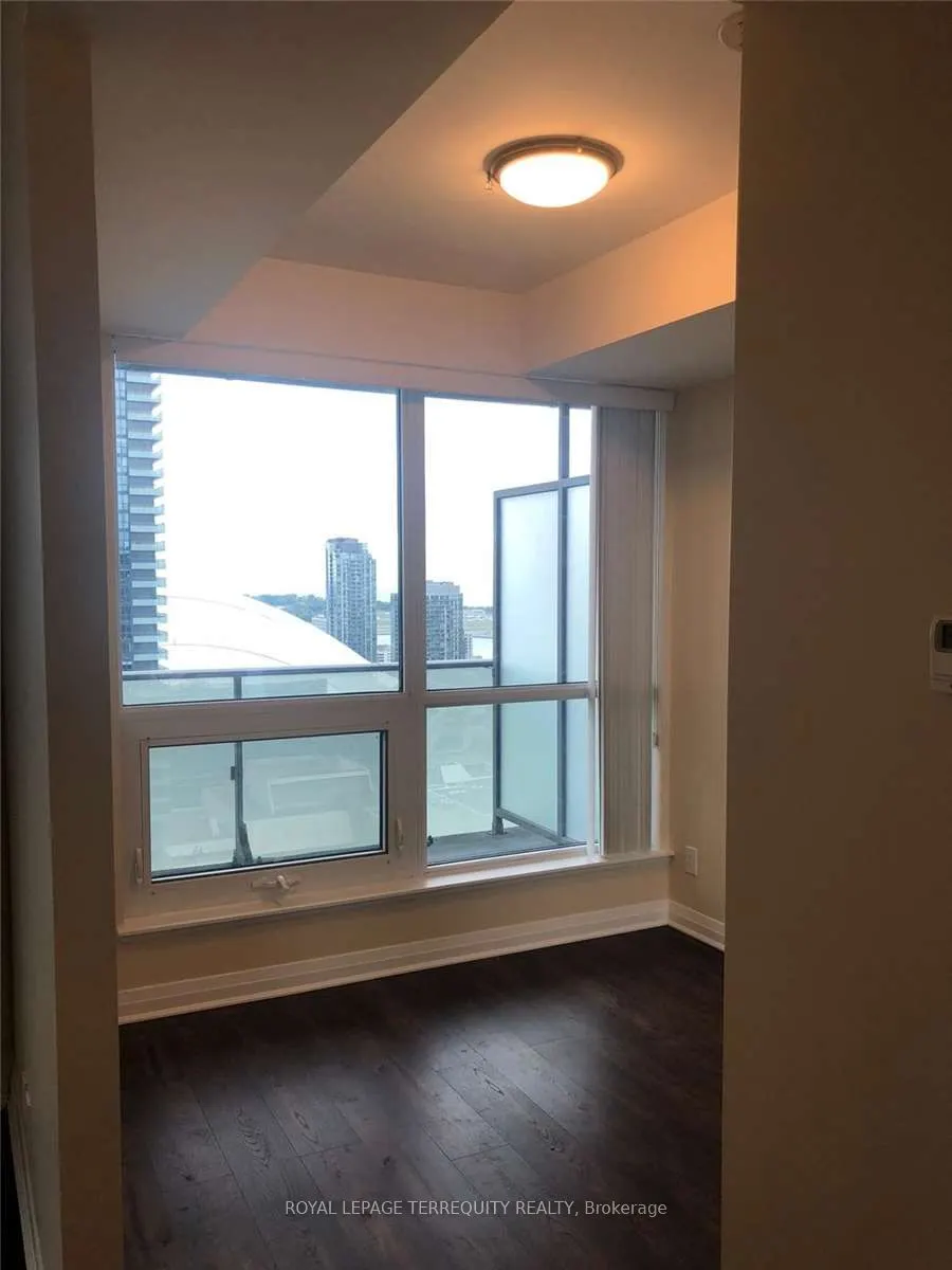 8 Mercer Street, #2806