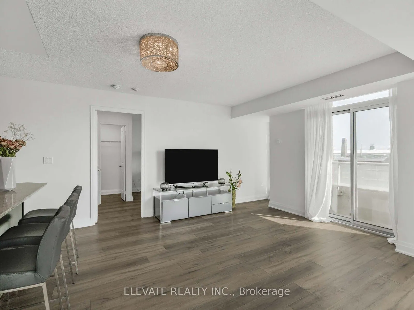 85 East Liberty Street, #404