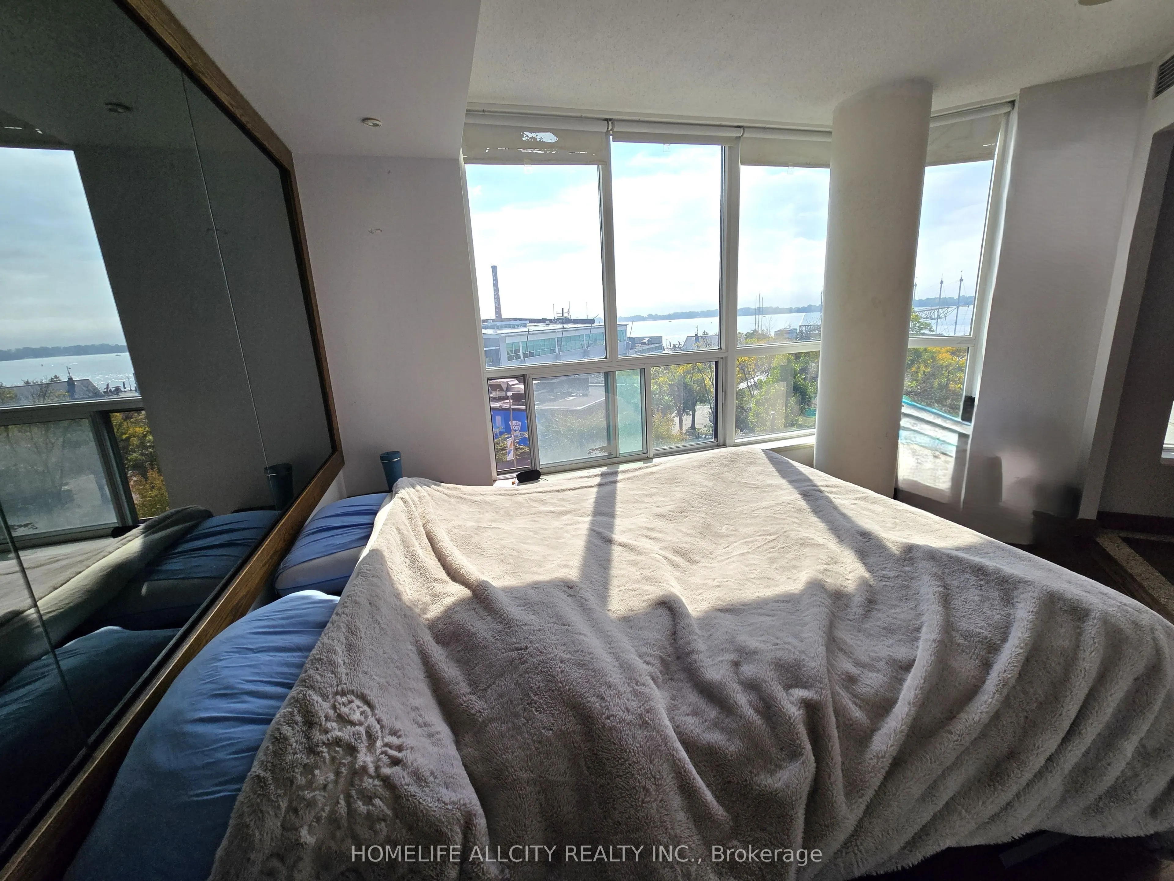 230 Queens Quay W, #623