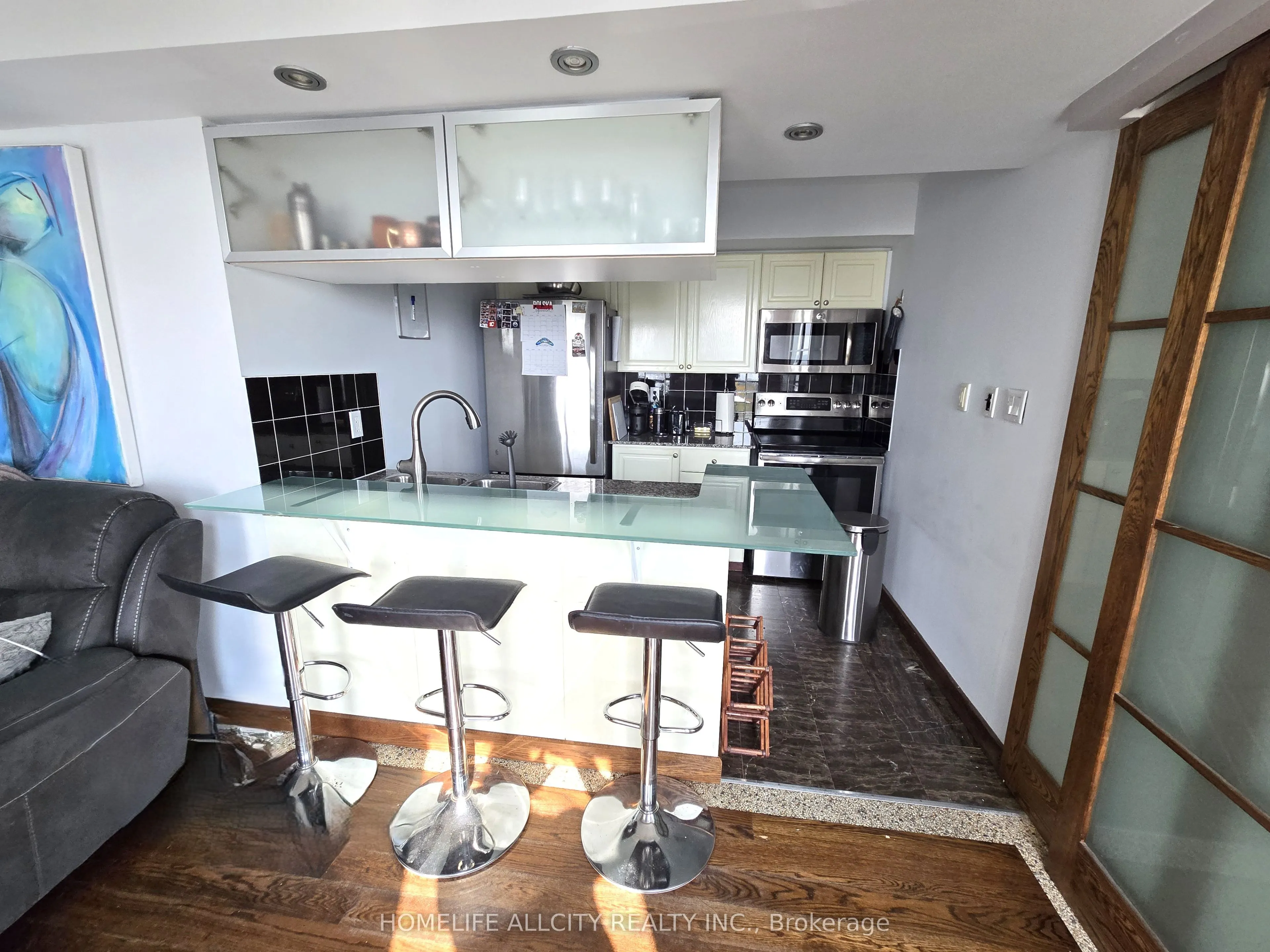 230 Queens Quay W, #623