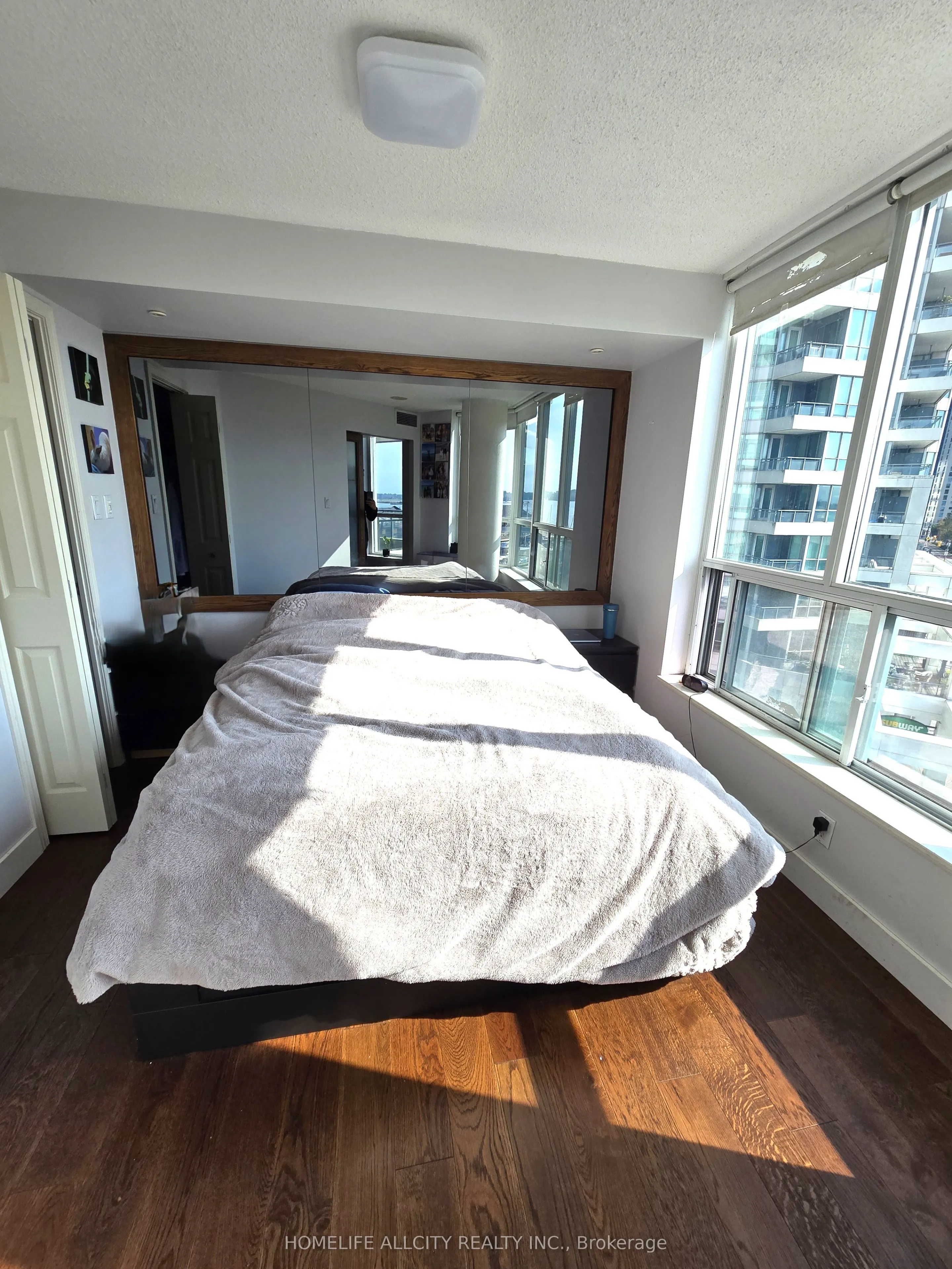 230 Queens Quay W, #623