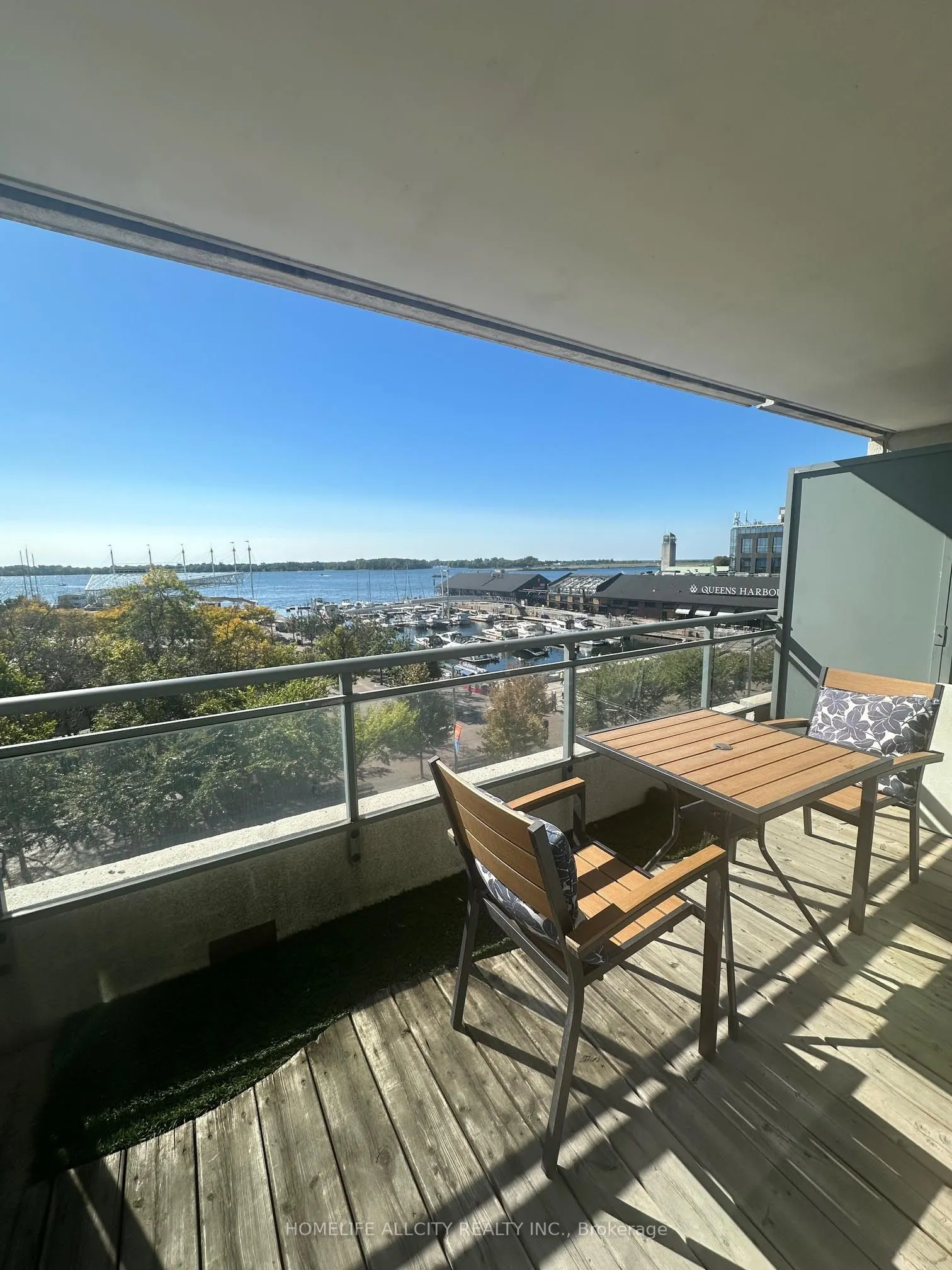 230 Queens Quay W, #623