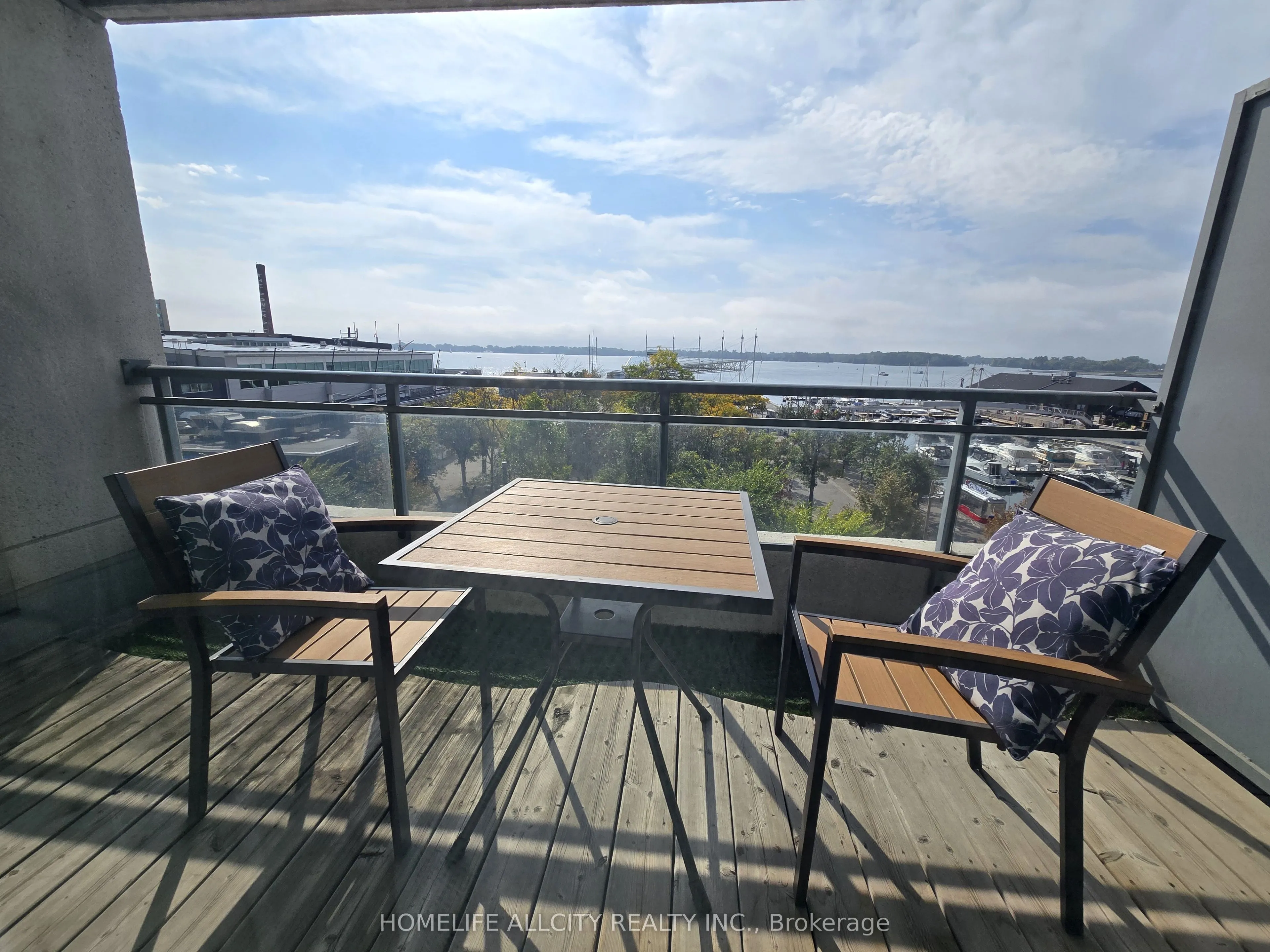 230 Queens Quay W, #623